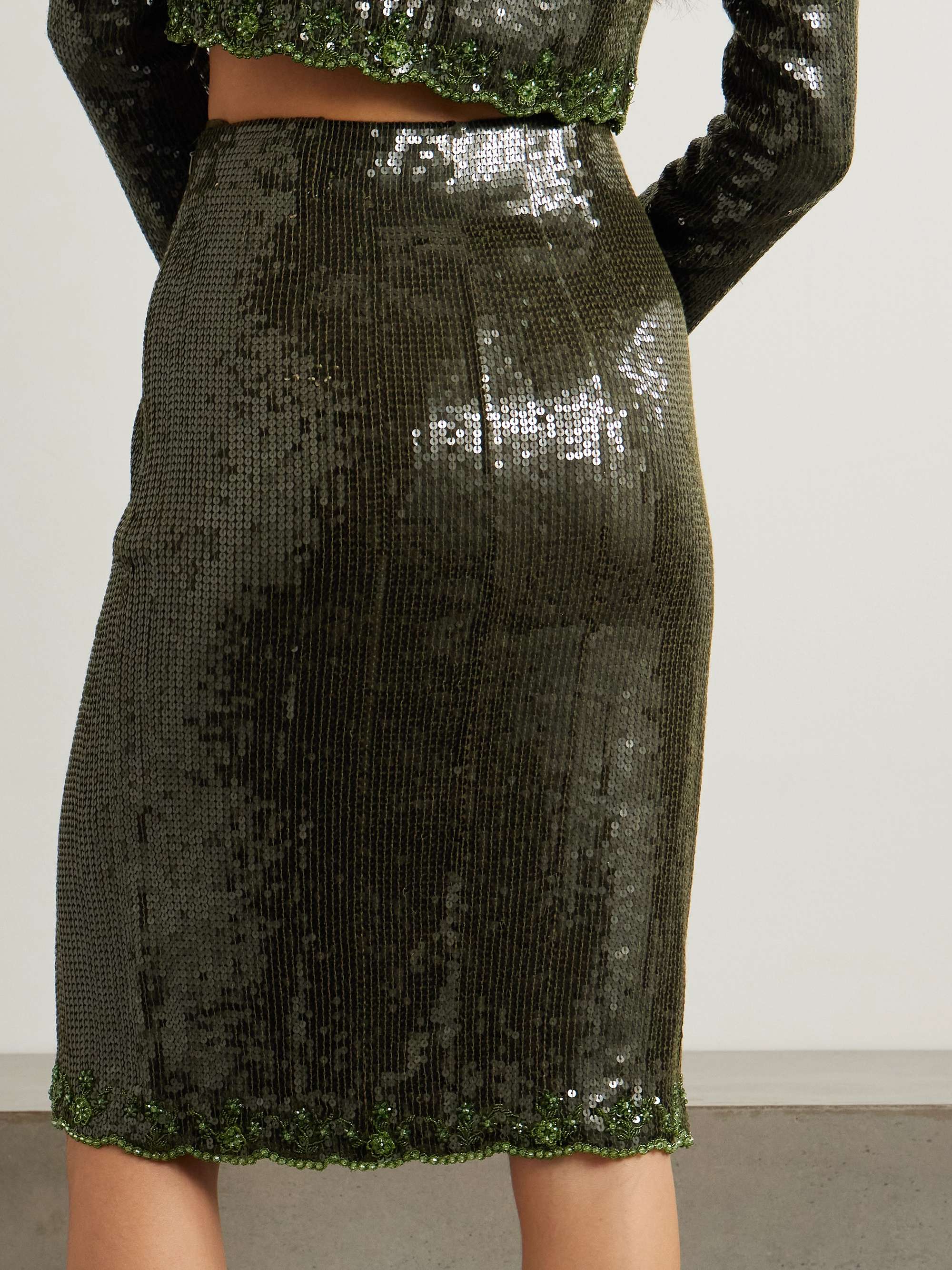 CLIO PEPPIATT 
