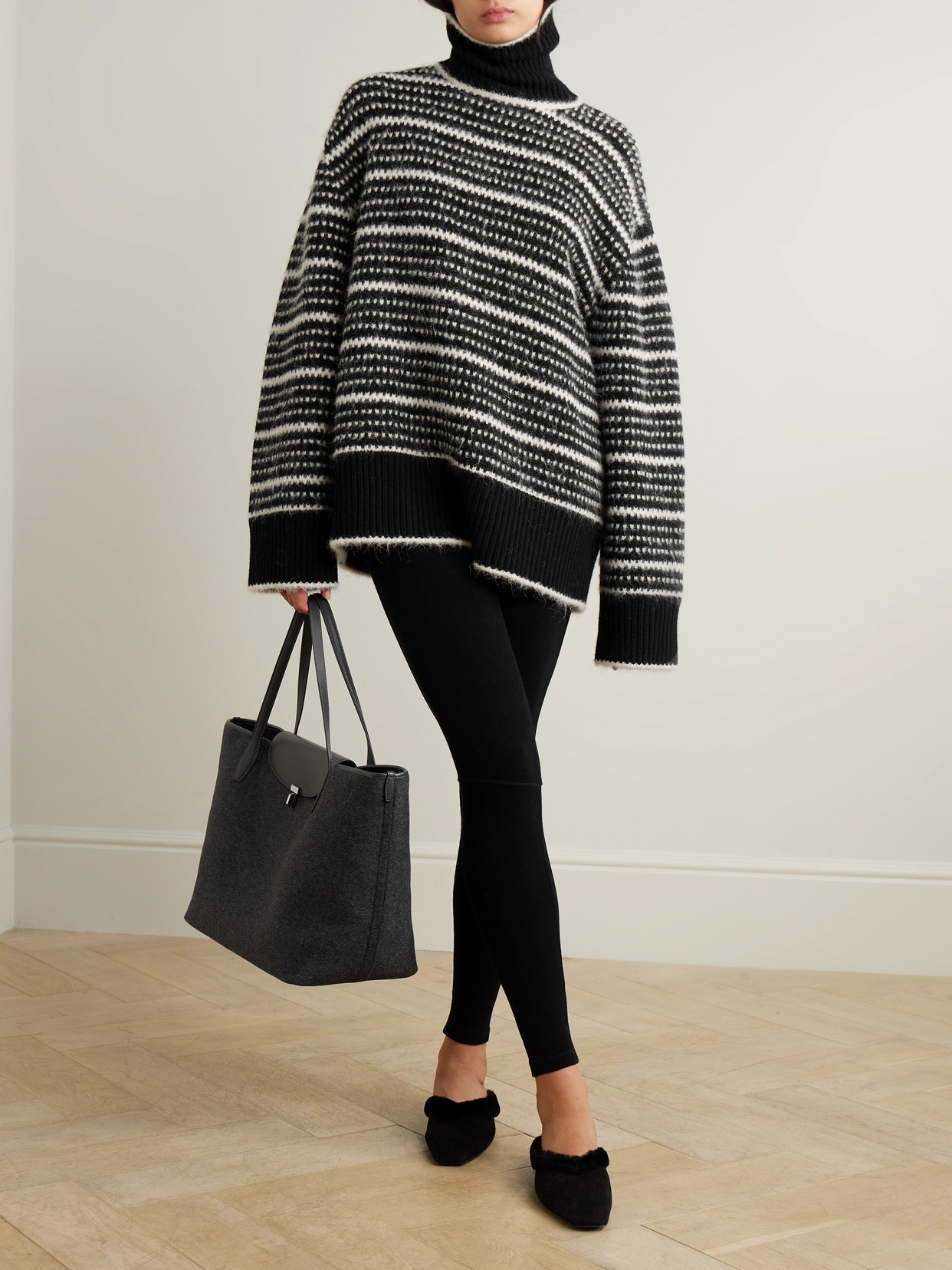 Totême Scandi Wool-blend Turtleneck Sweater In Black
