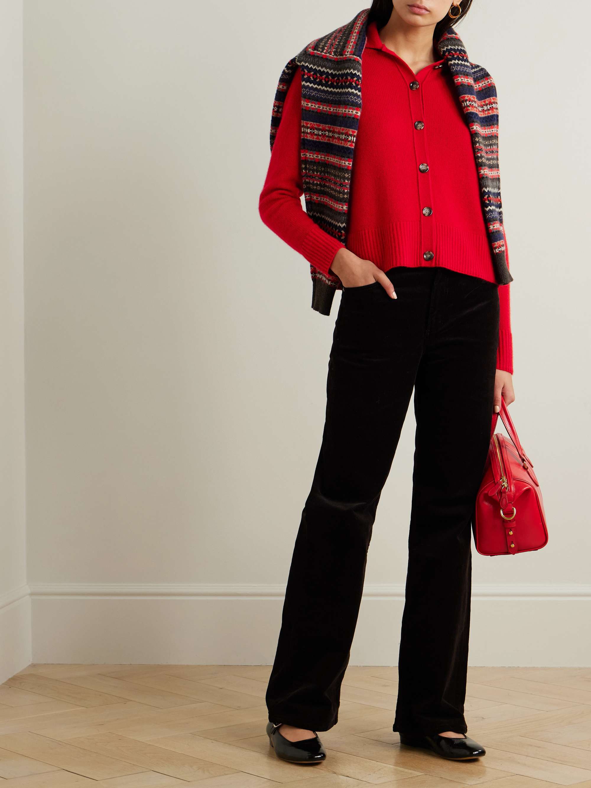 ALLUDE 