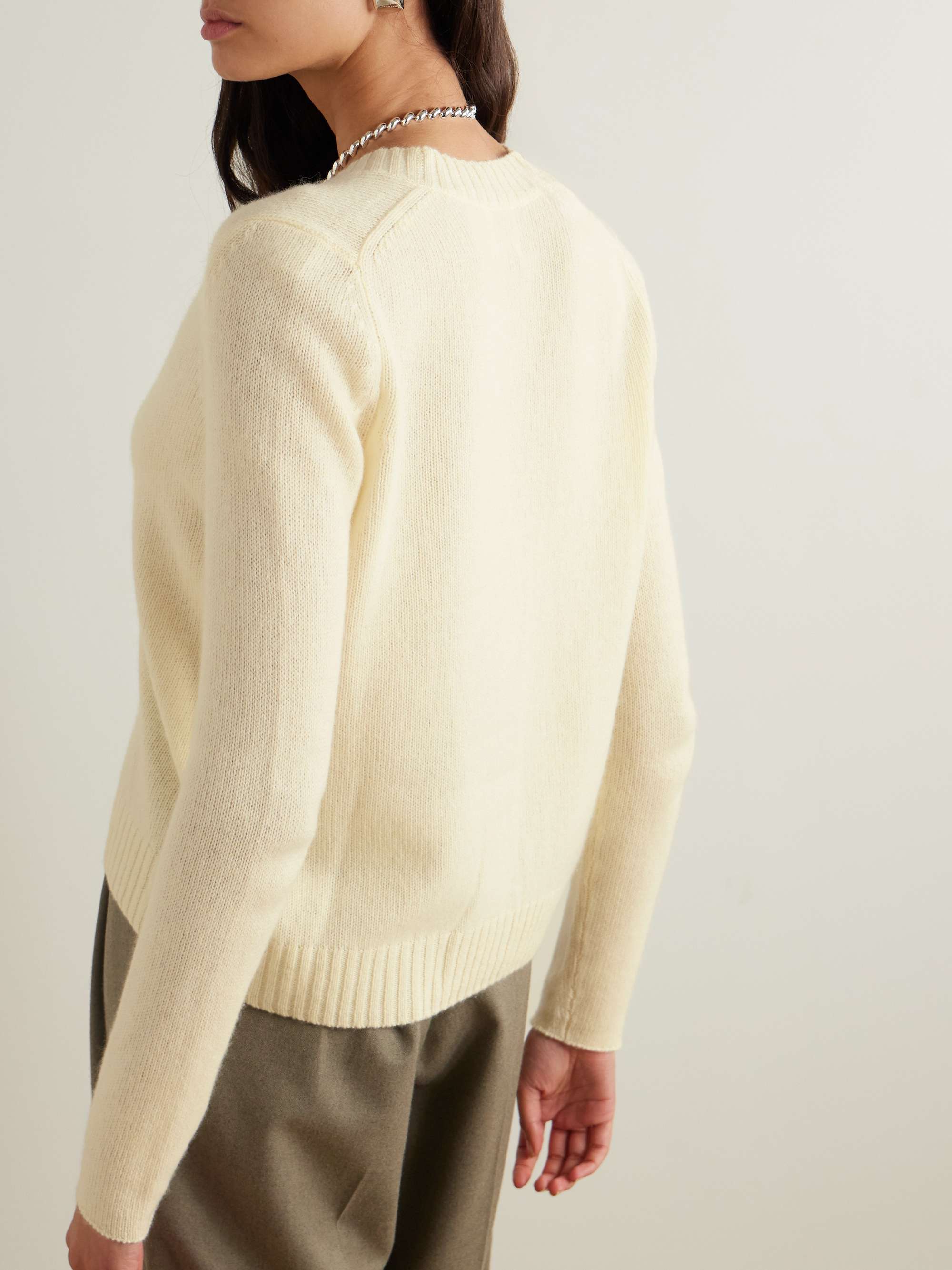 ALLUDE 