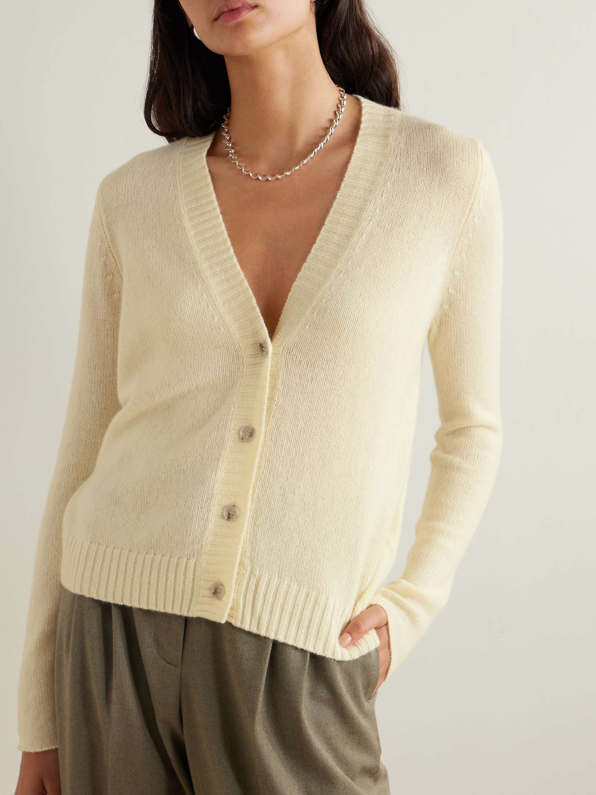ALLUDE 