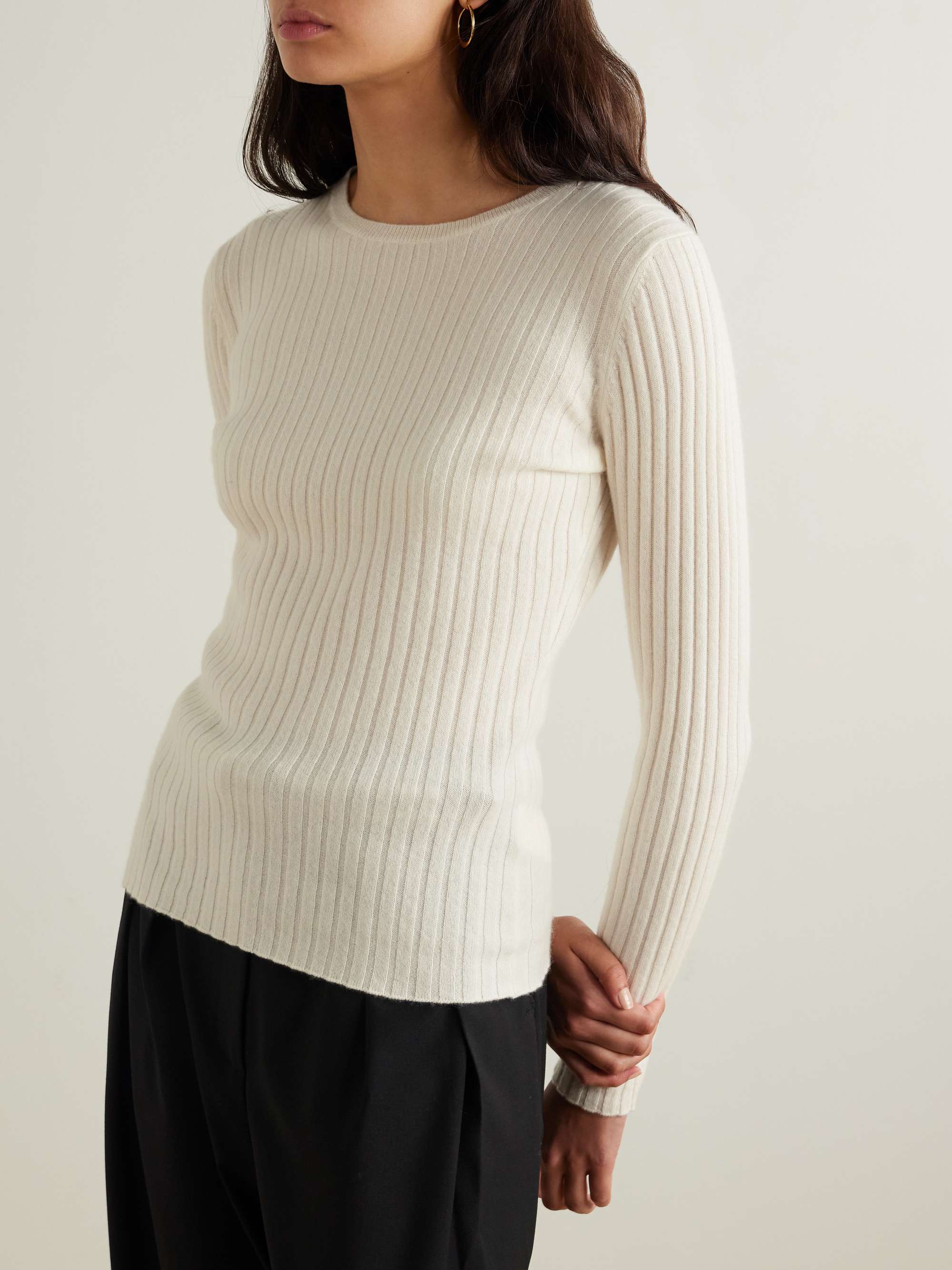 ALLUDE 