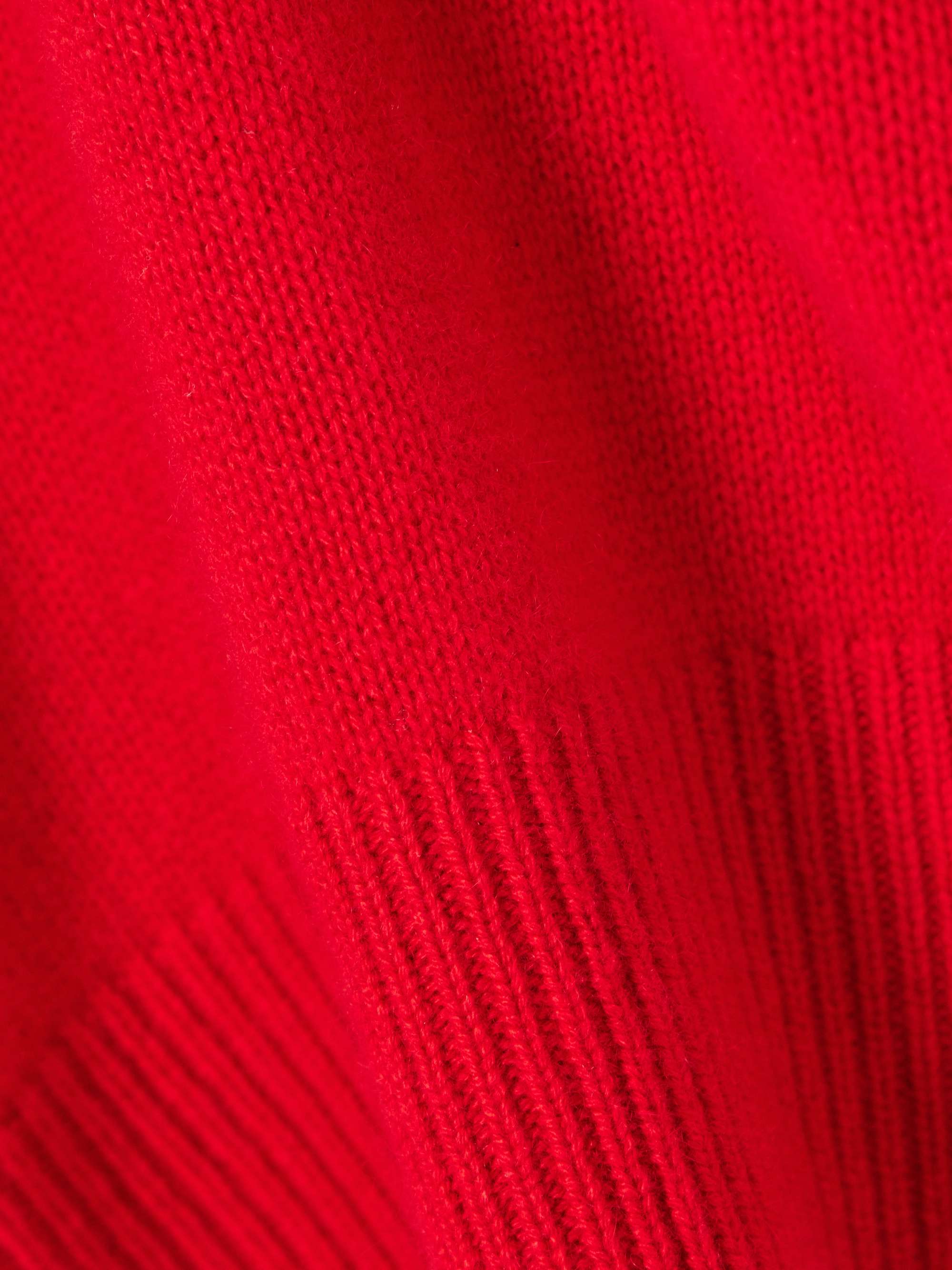 ALLUDE 