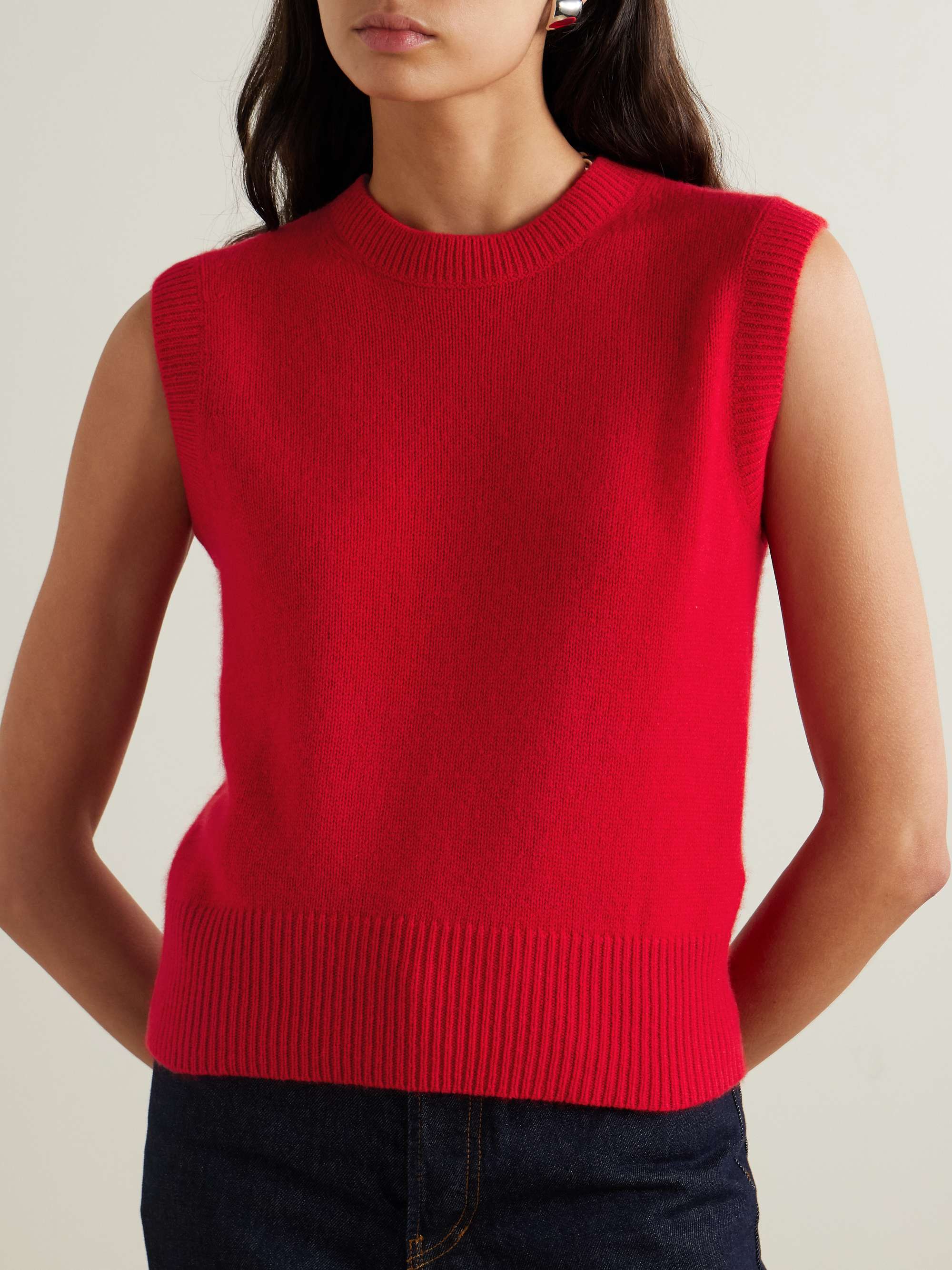 ALLUDE 