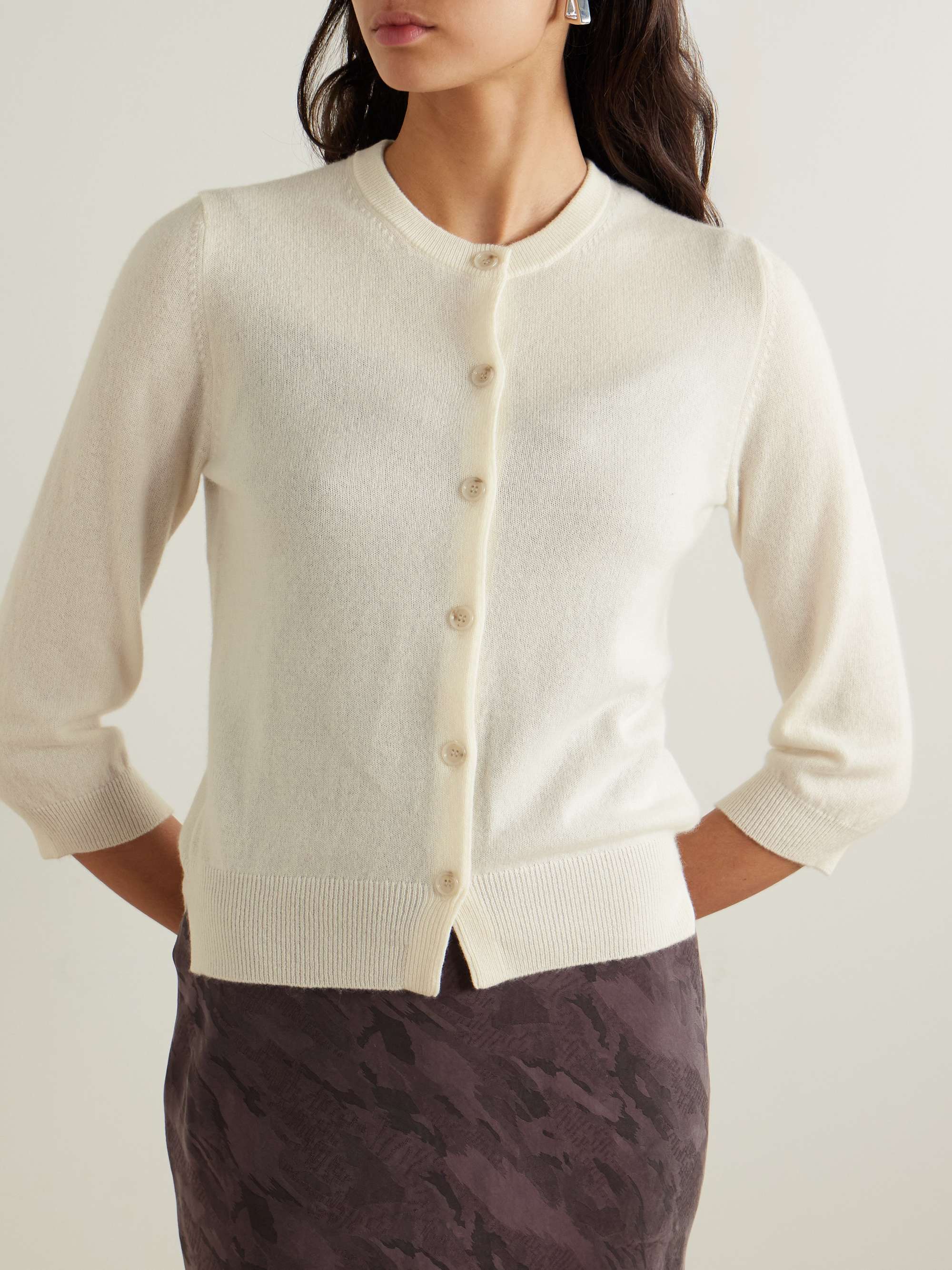 ALLUDE 