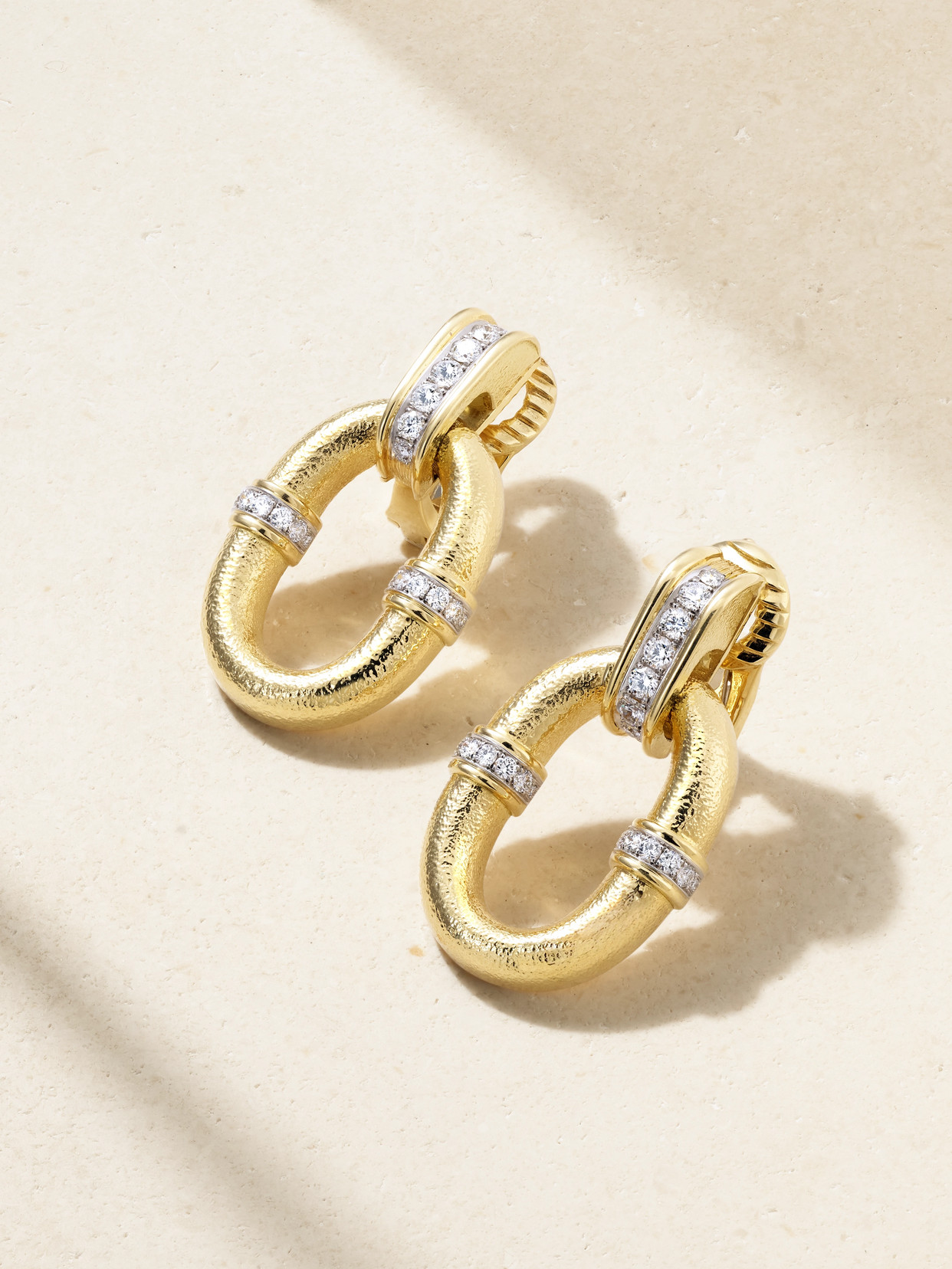 David Webb 18-karat Gold Diamond Clip Earrings