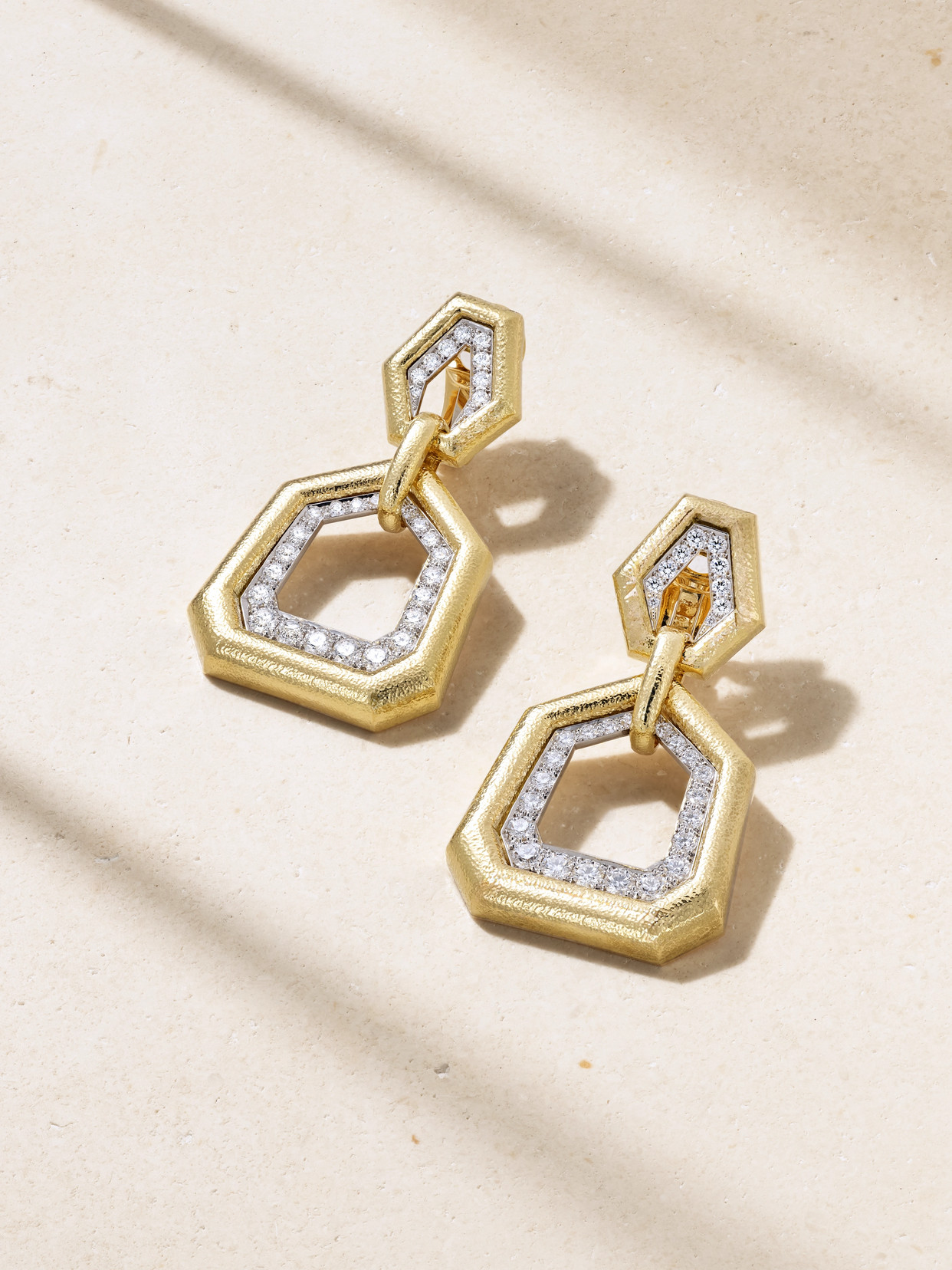 David Webb Uptown Hammered 18-karat Gold, Platinum And Diamond Earrings