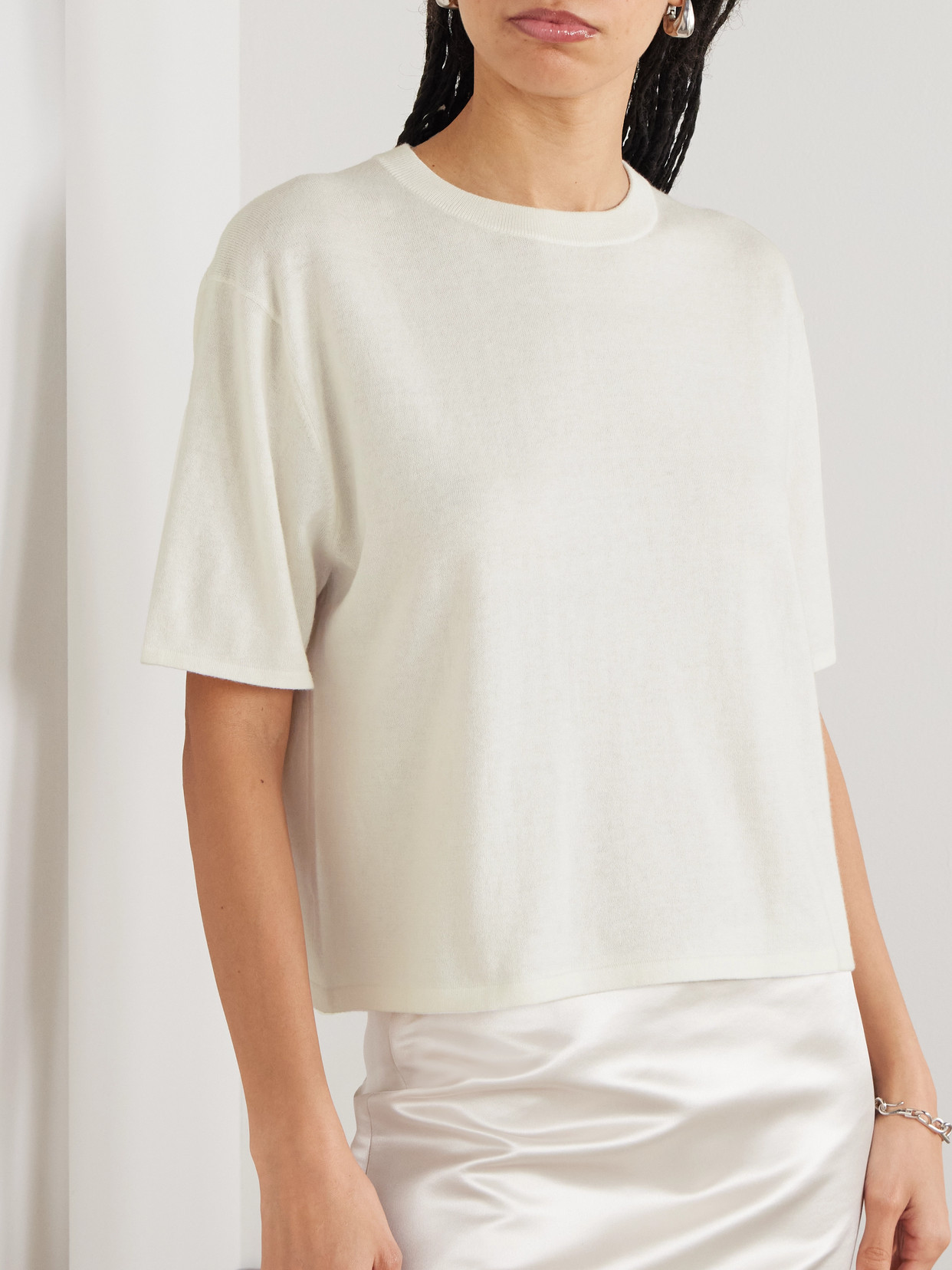 Lisa Yang Rubie Cotton And Cashmere-blend T-shirt In Cream