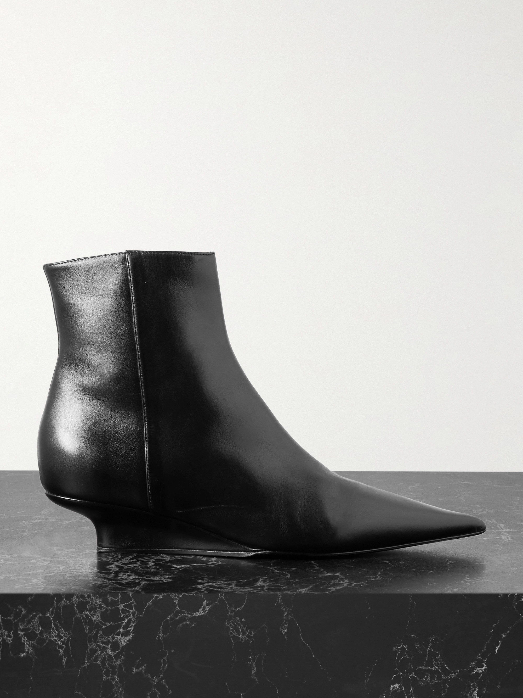 TOTEME - The Sharp leather ankle boots | Plush