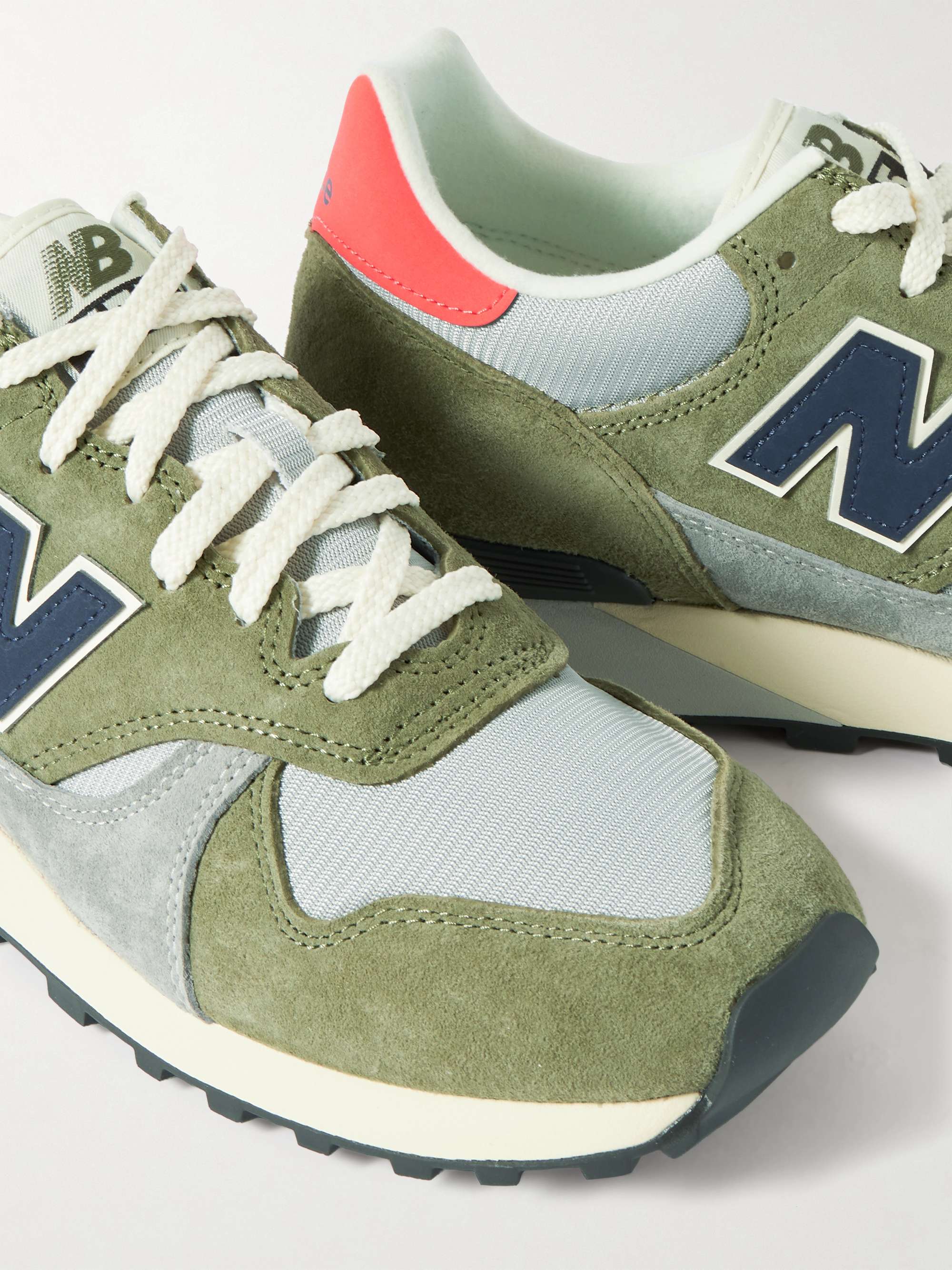NEW BALANCE 