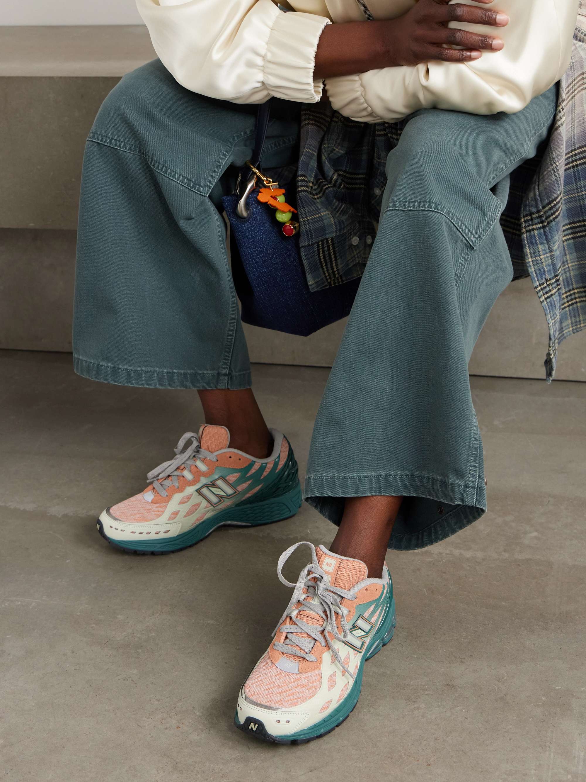 NEW BALANCE 