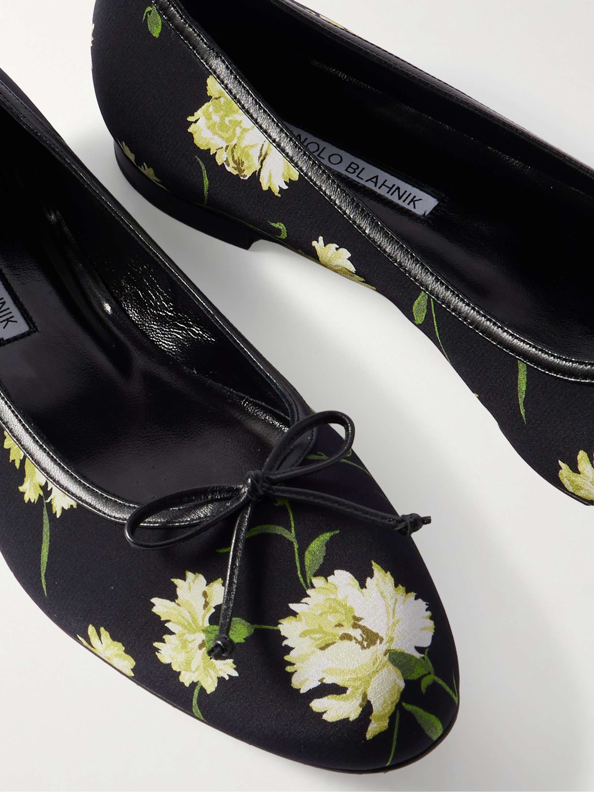 MANOLO BLAHNIK 