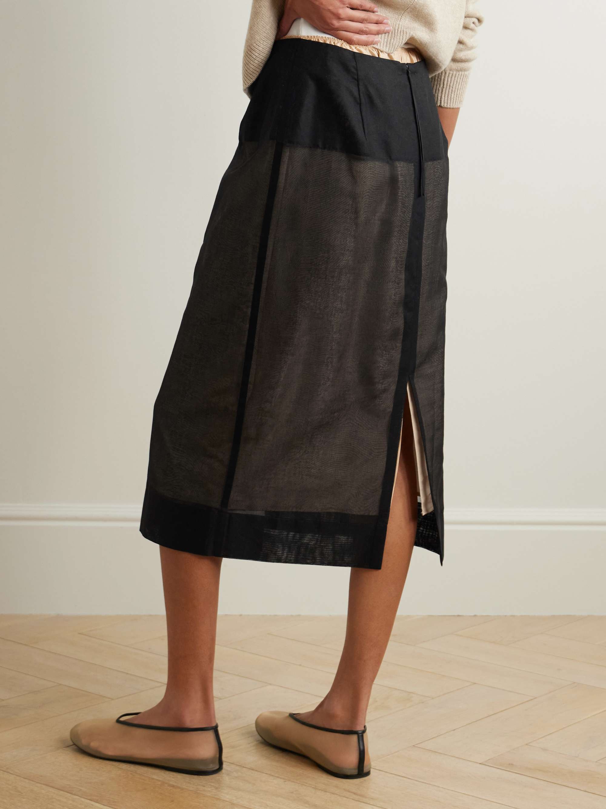 CARVEN 
