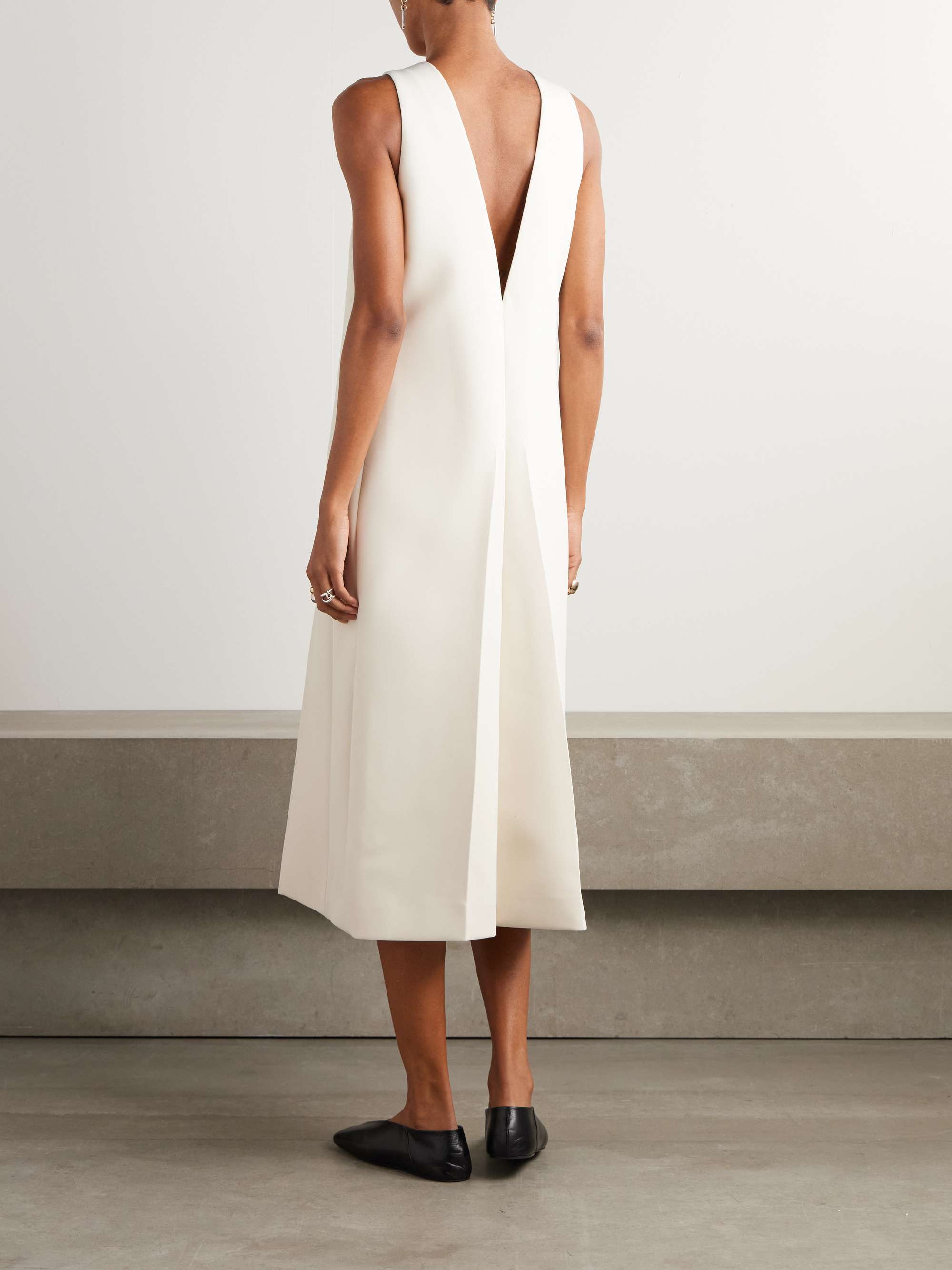 CARVEN 
