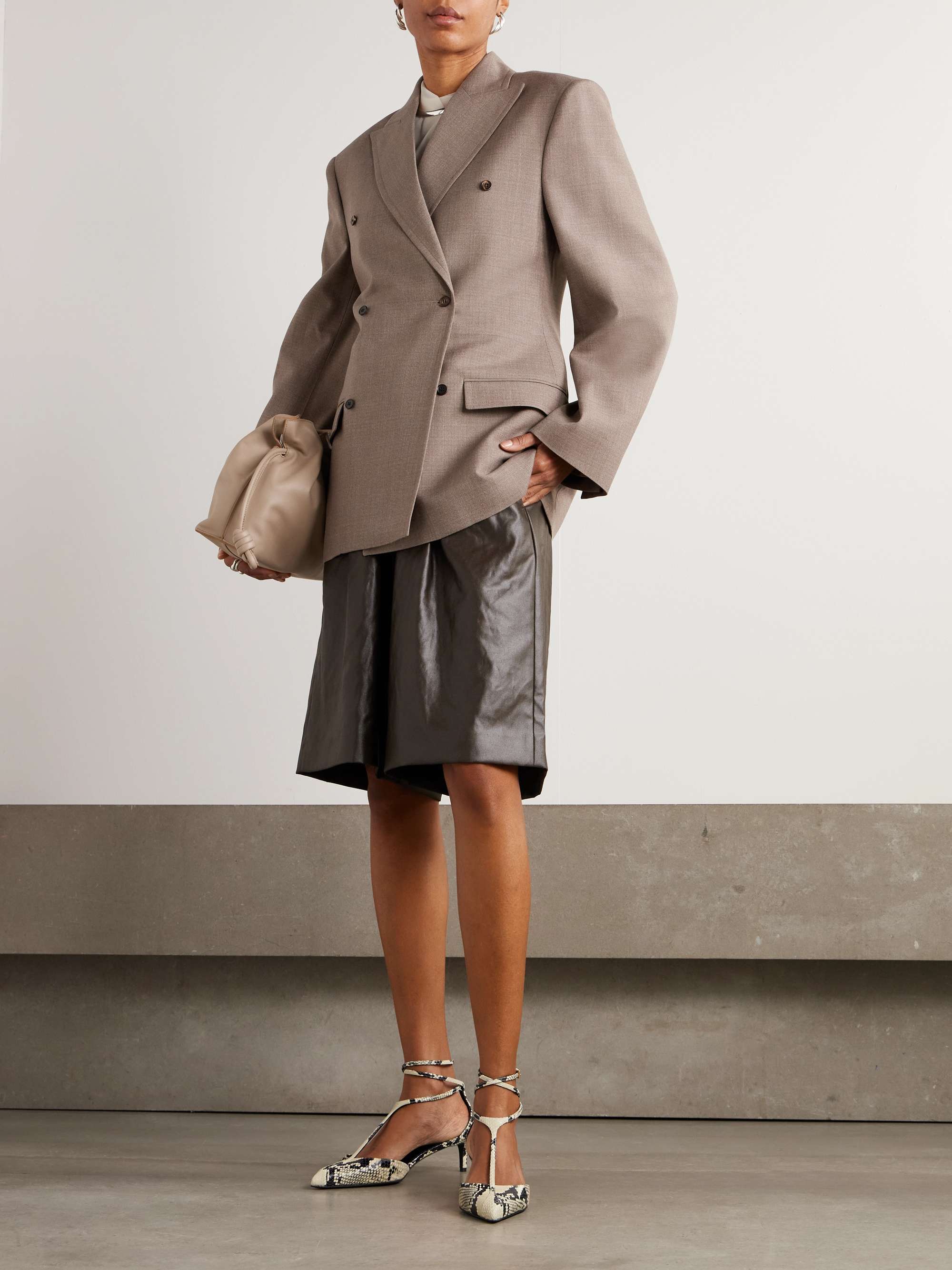 CARVEN 
