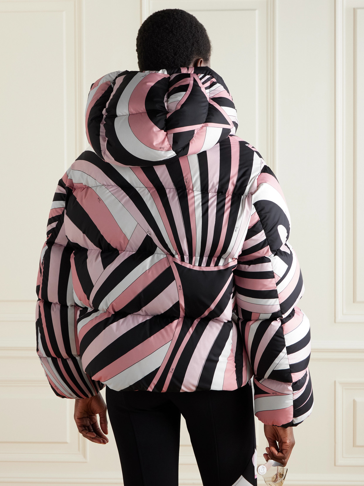 Pucci Printed Quilted Shell Hooded Down Jacket In Pink