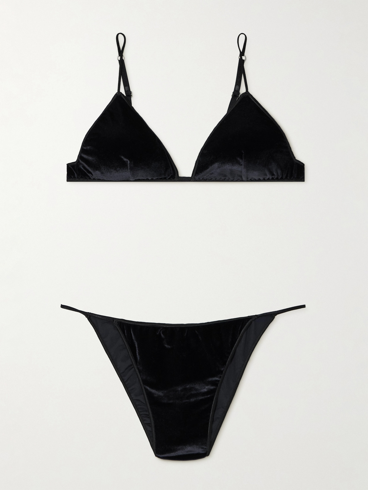 Oseree Velvet Bra And Briefs Set In Black