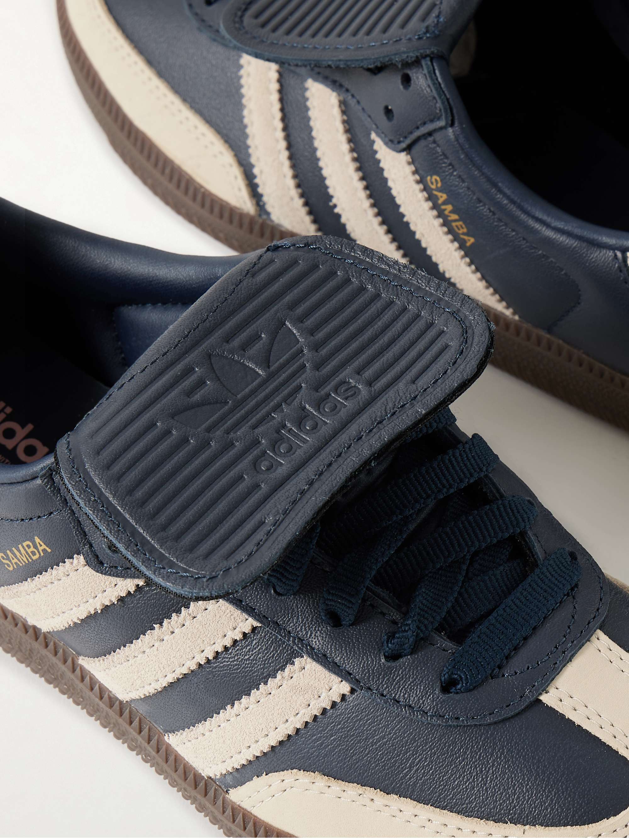 ADIDAS ORIGINALS 
