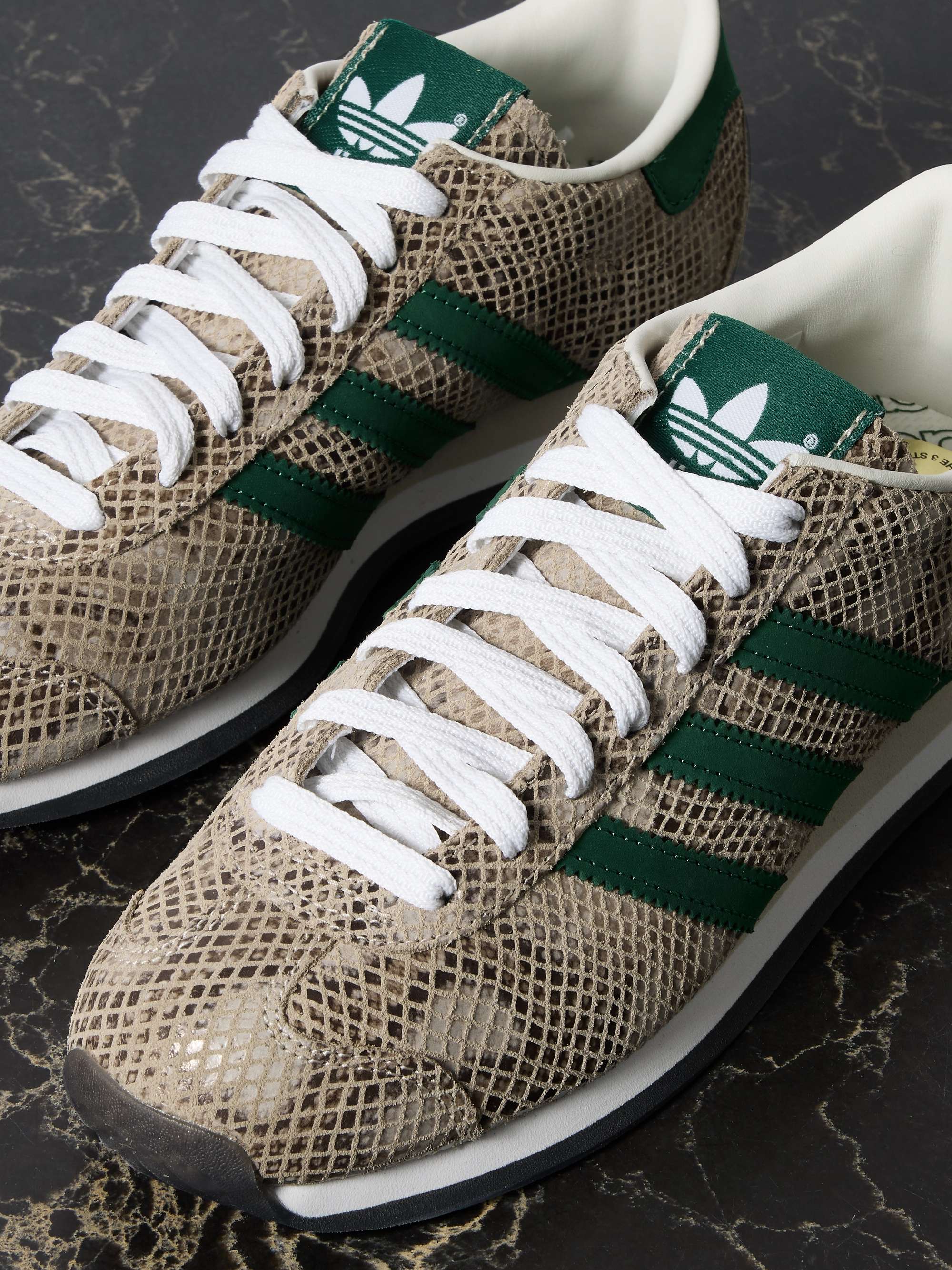 ADIDAS ORIGINALS 