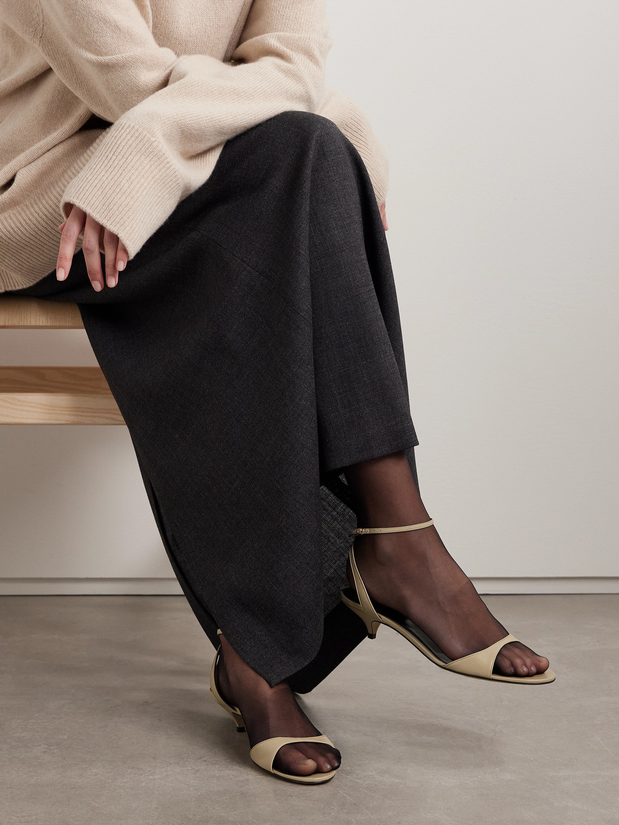 The Row Vika Tacco A Spillo In Neutrals