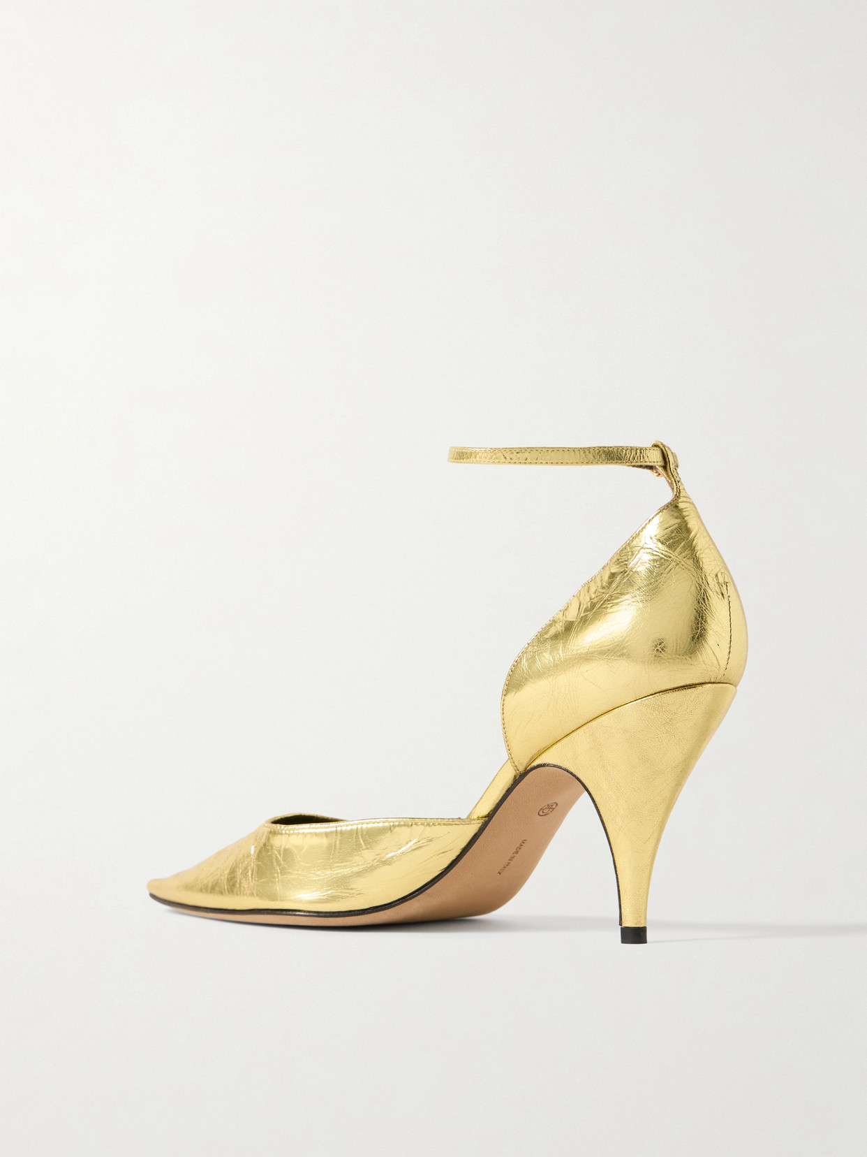 The Row Liisa Metallic Leather Pumps In Gold