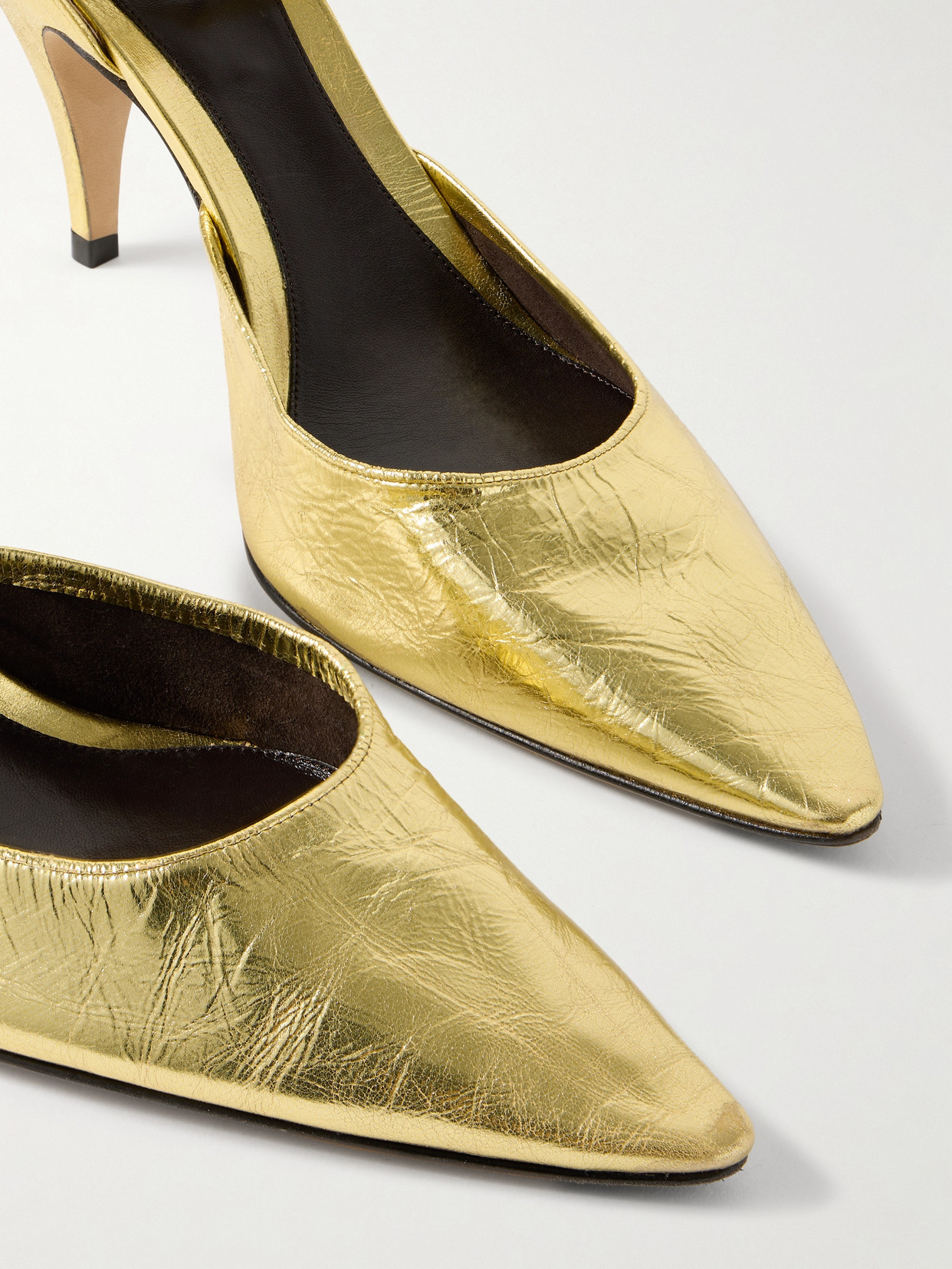 The Row Liisa Metallic Leather Pumps In Gold