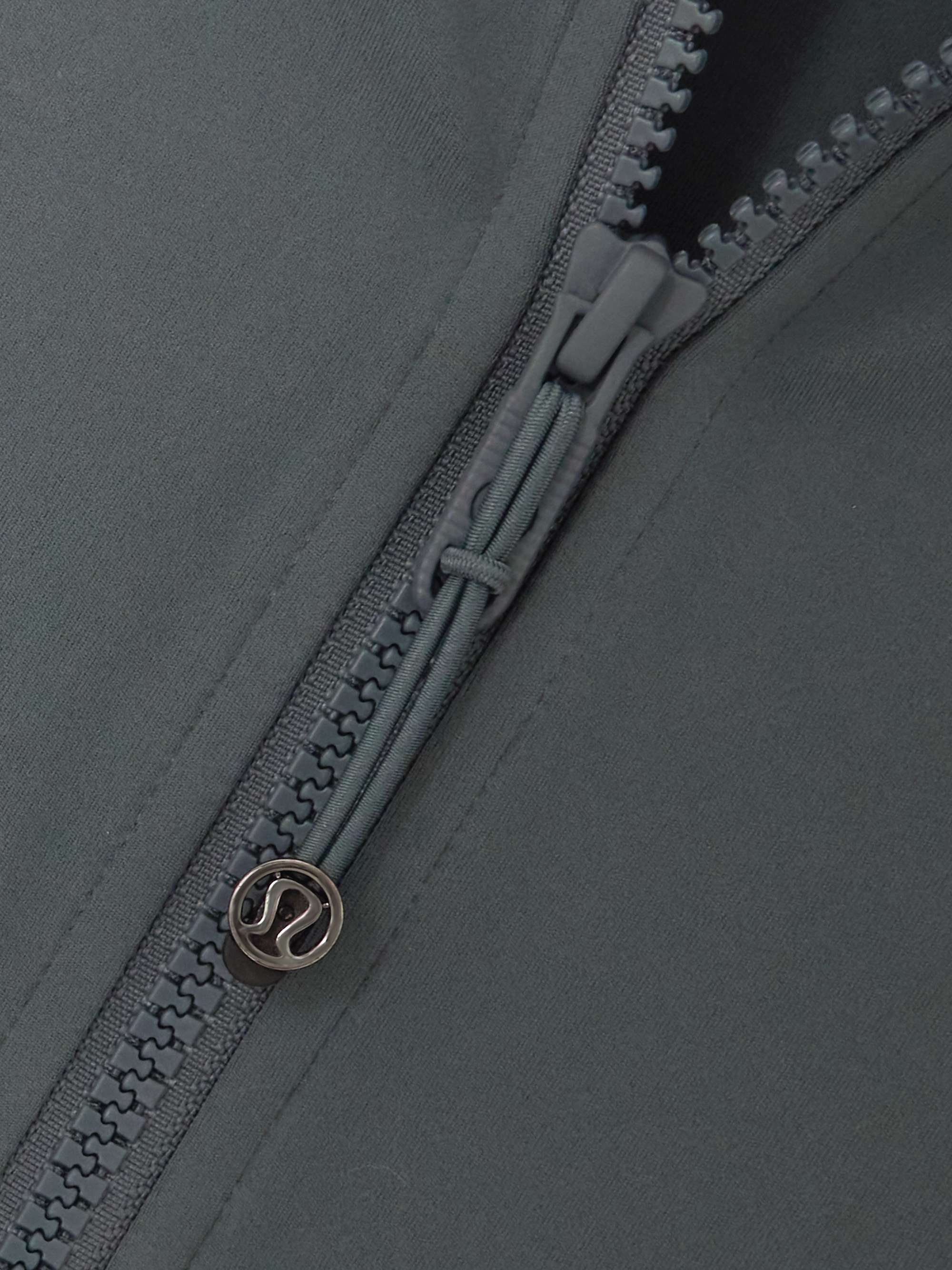LULULEMON 