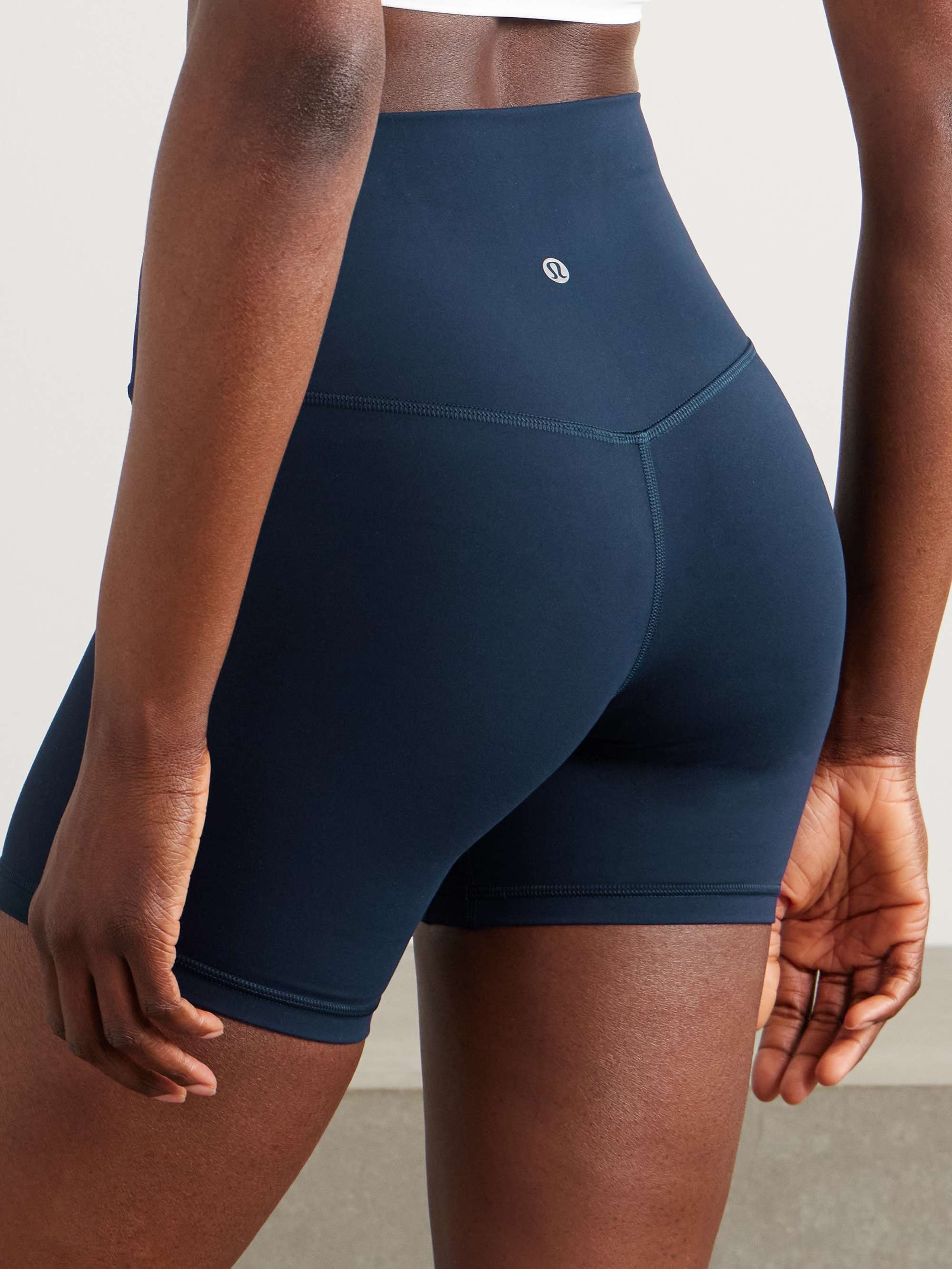 LULULEMON 