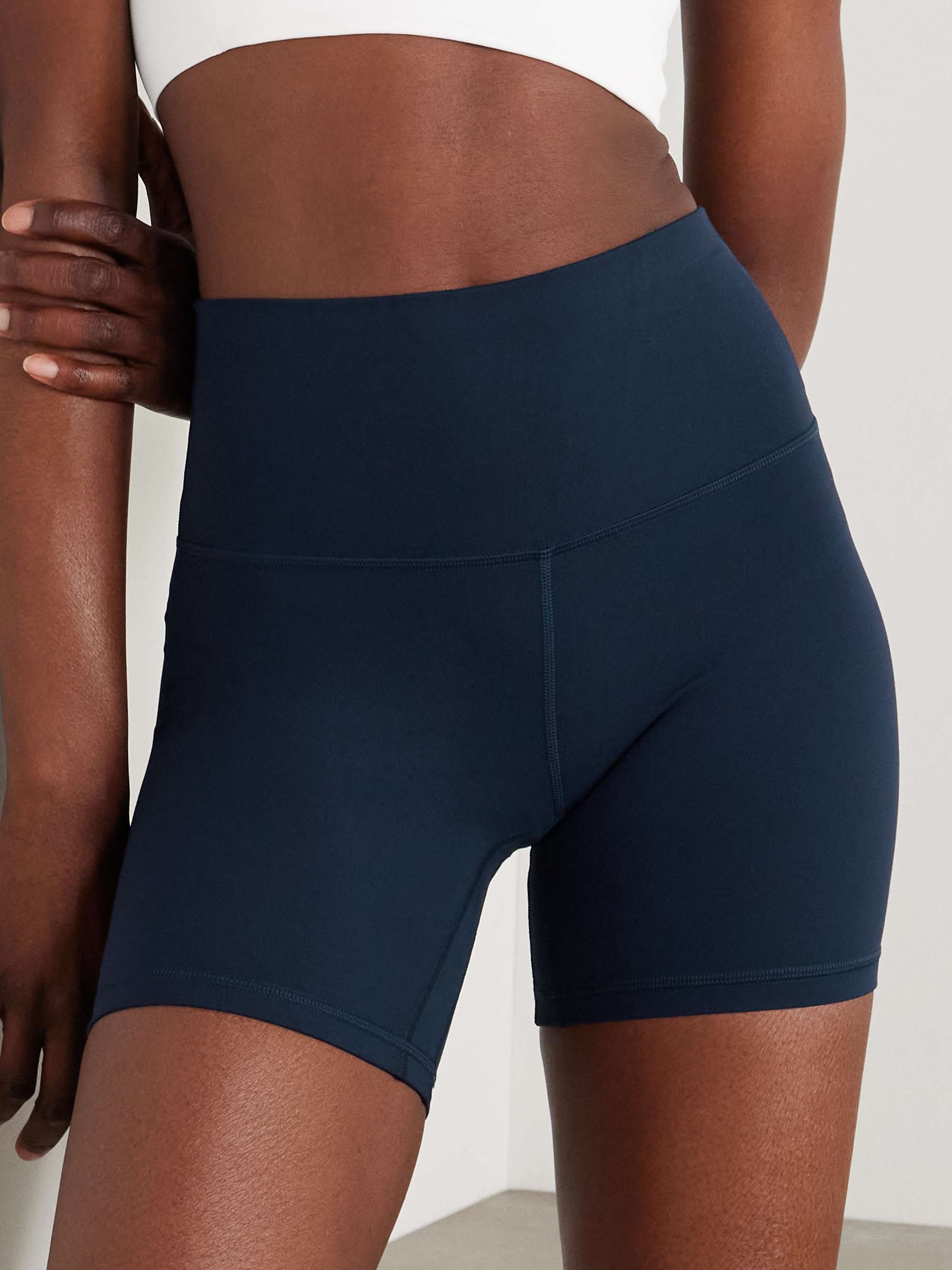 LULULEMON 