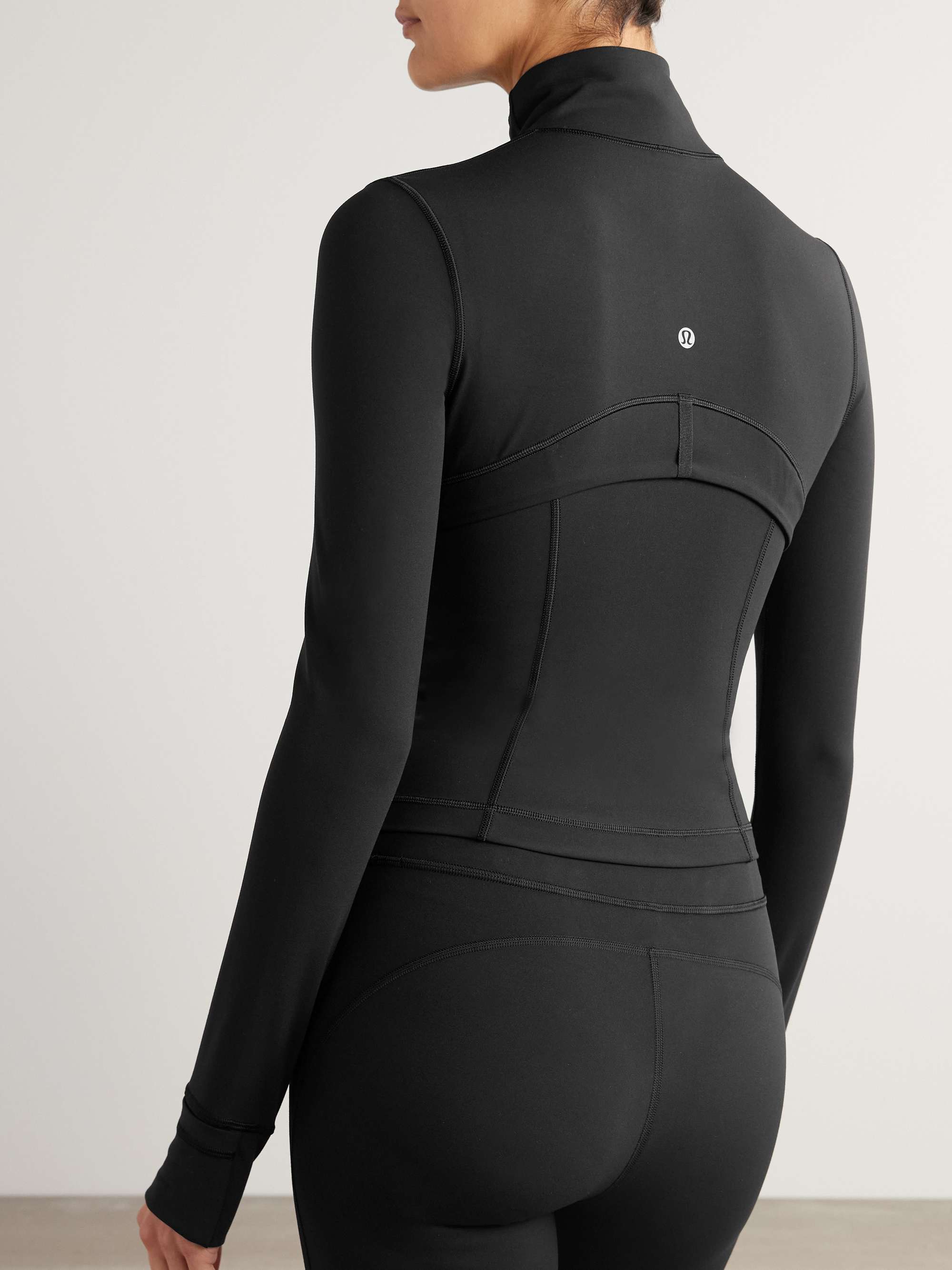 LULULEMON 
