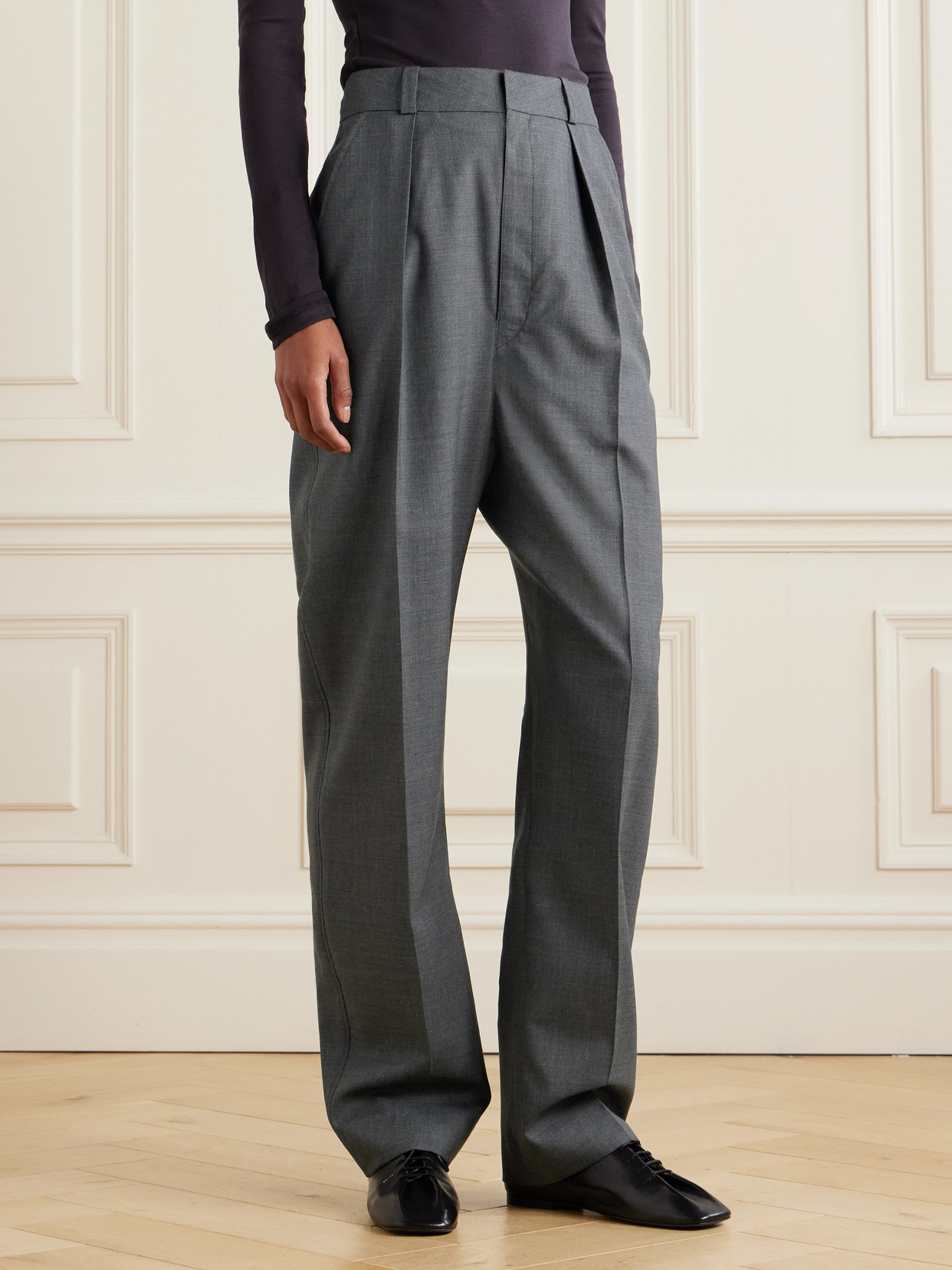 Lemaire Pleated Grain De Poudre Wool Straight-leg Pants In Gray