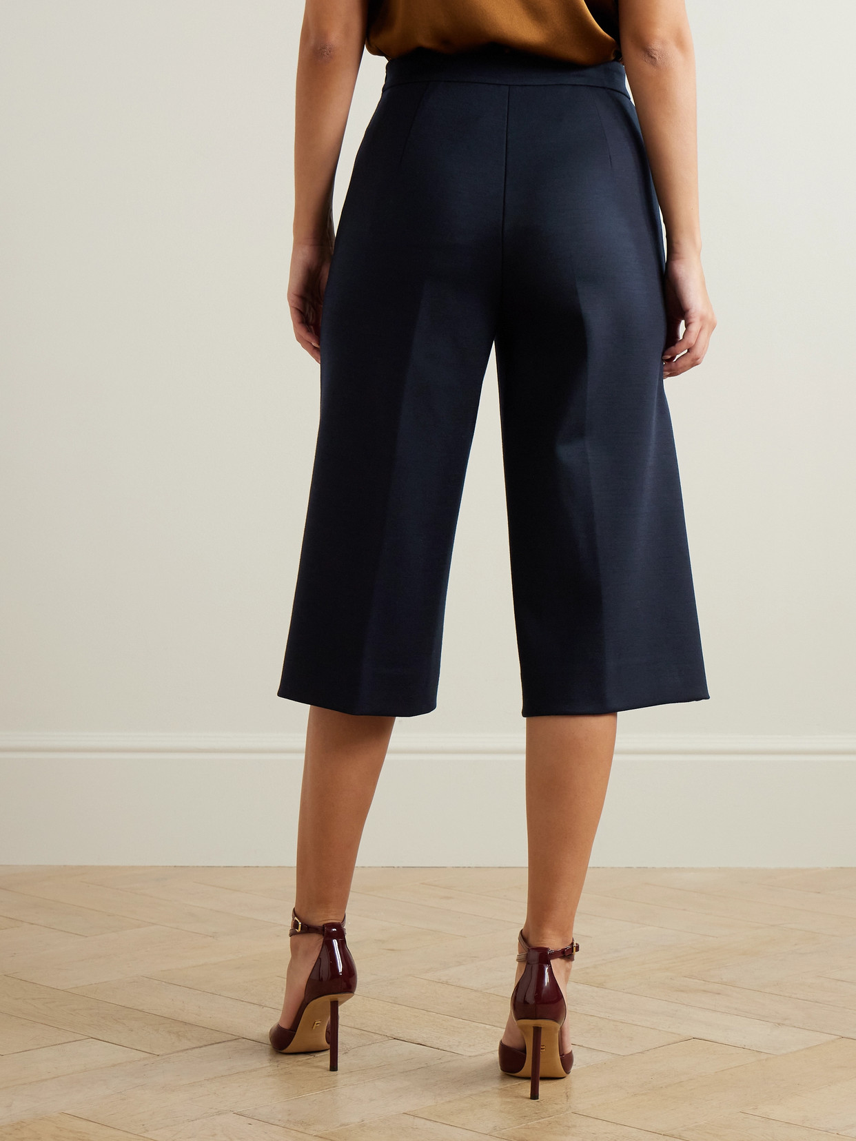 Max Mara Valdez Button-embellished Wool-blend Shorts In Blue