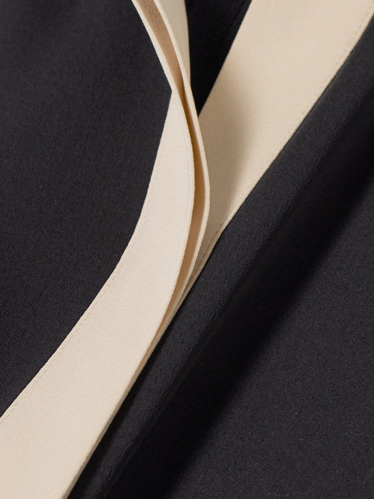 Max Mara Pio Silk Charmeuse Shirt In Black