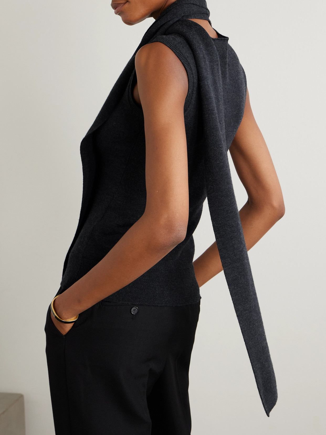 Totême Wool-blend Knit Scarf Top In Gray