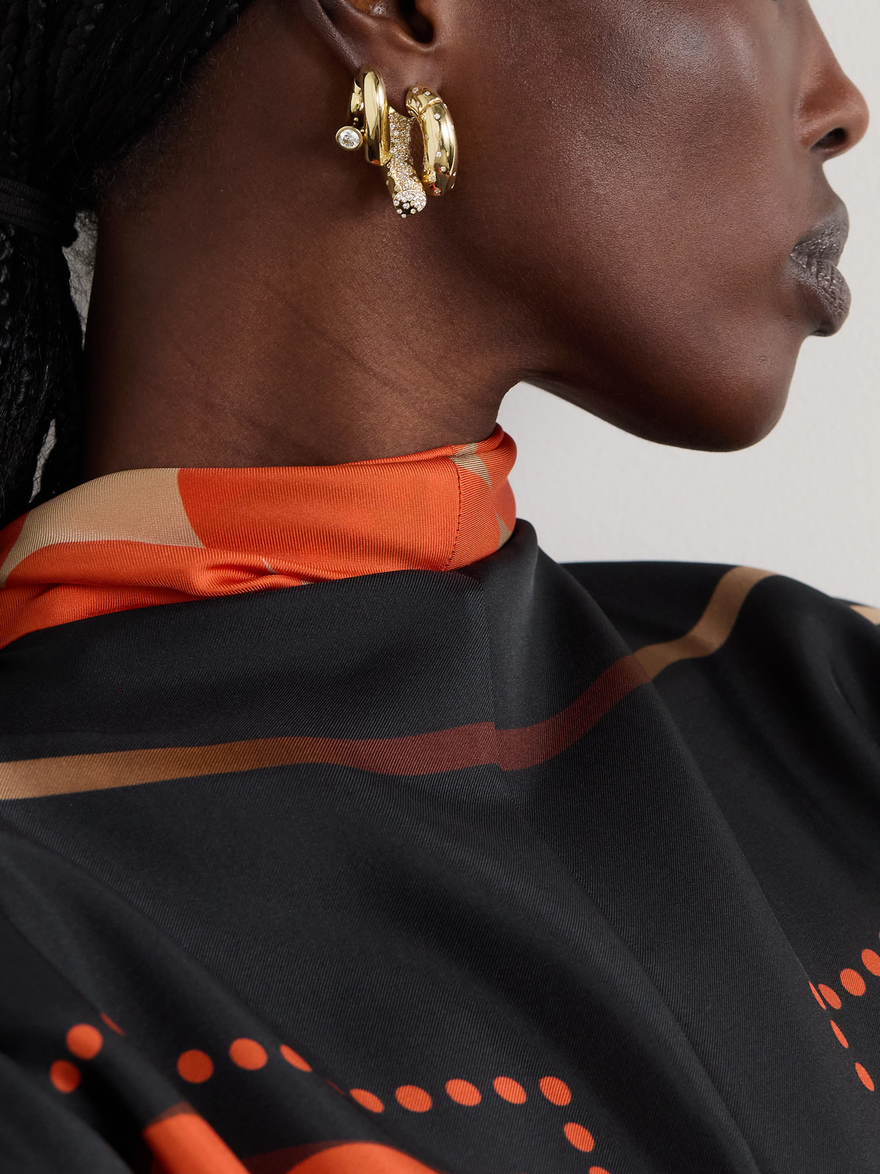 Tabayer Oera Large 18-karat Gold Diamond Earrings