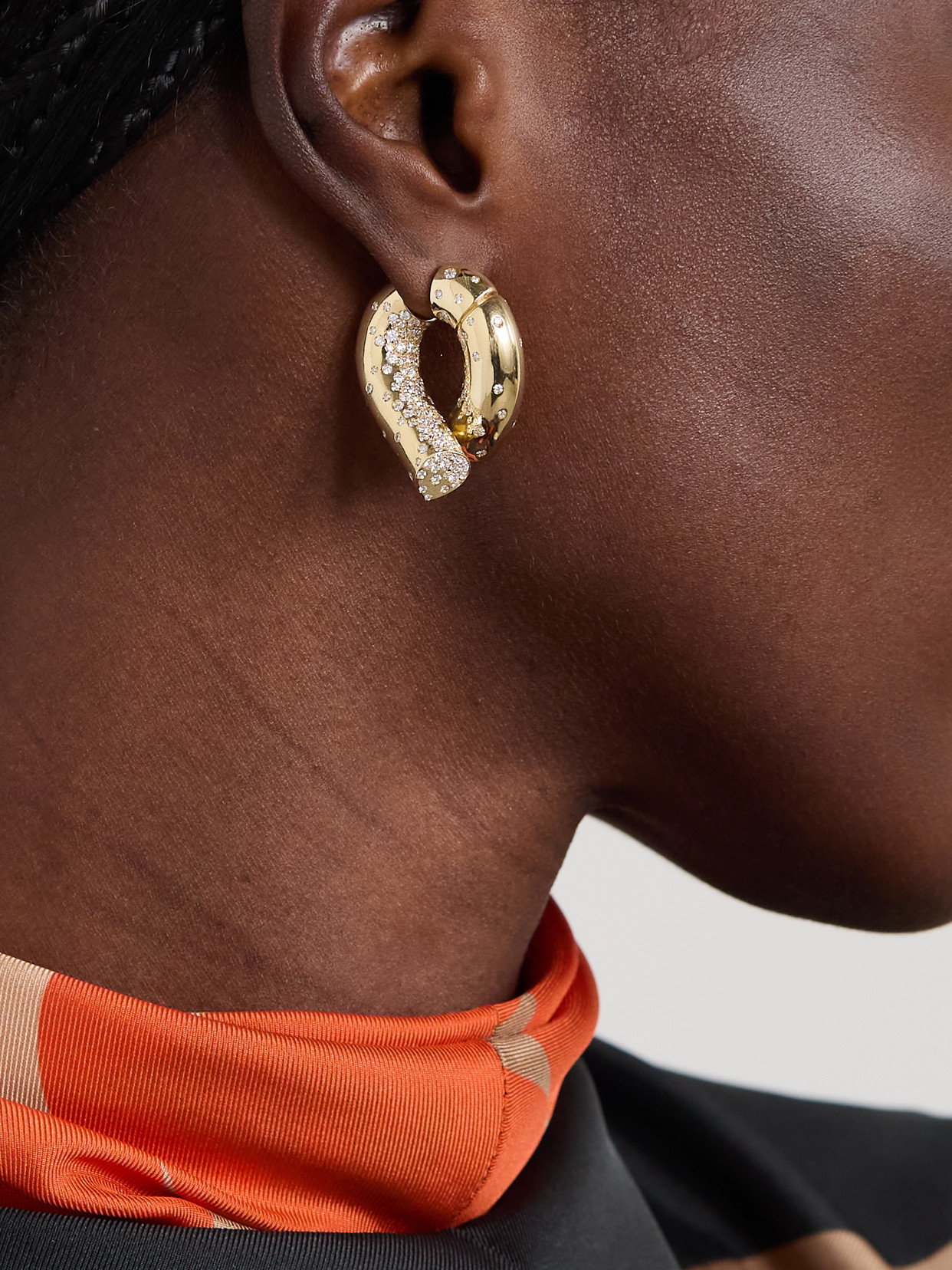 Tabayer Oera Large 18-karat Gold Diamond Earrings