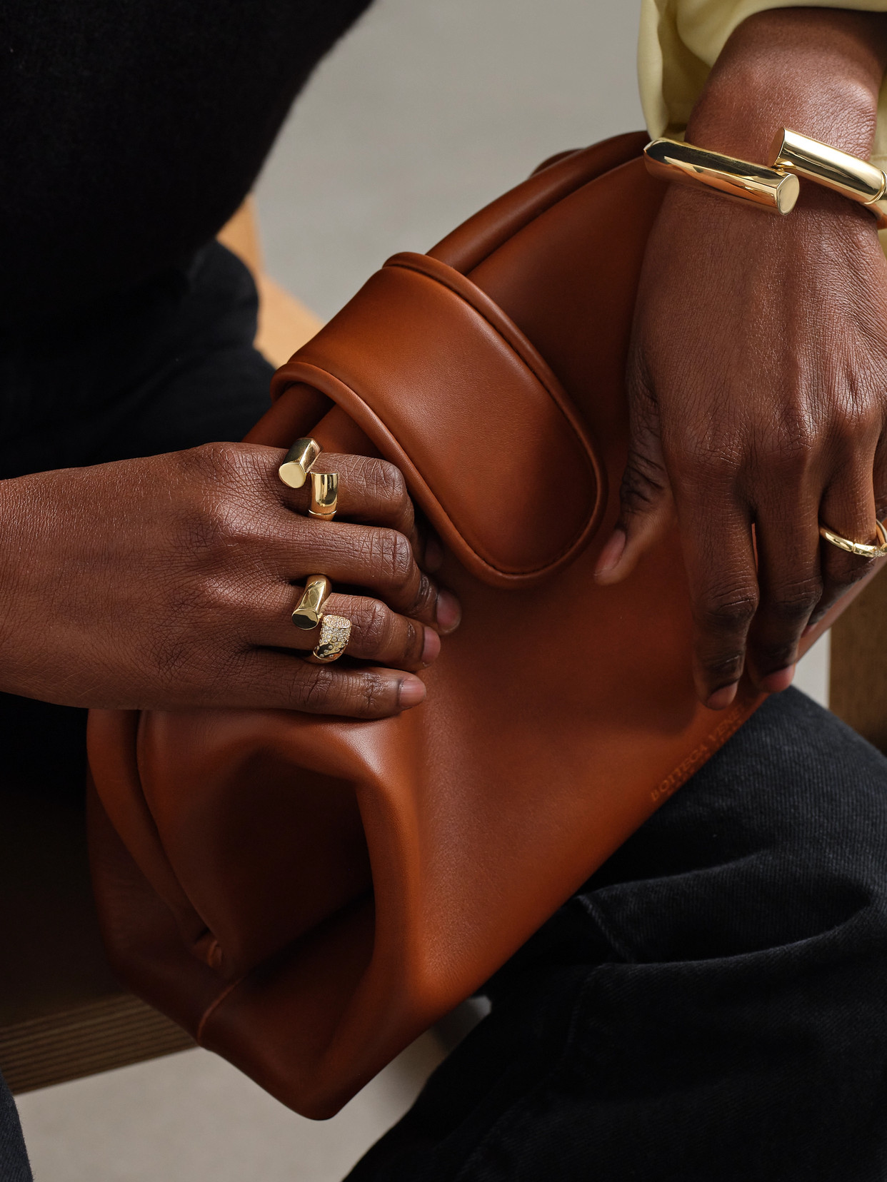 Tabayer Oera Large 18-karat Gold Ring In Gold
