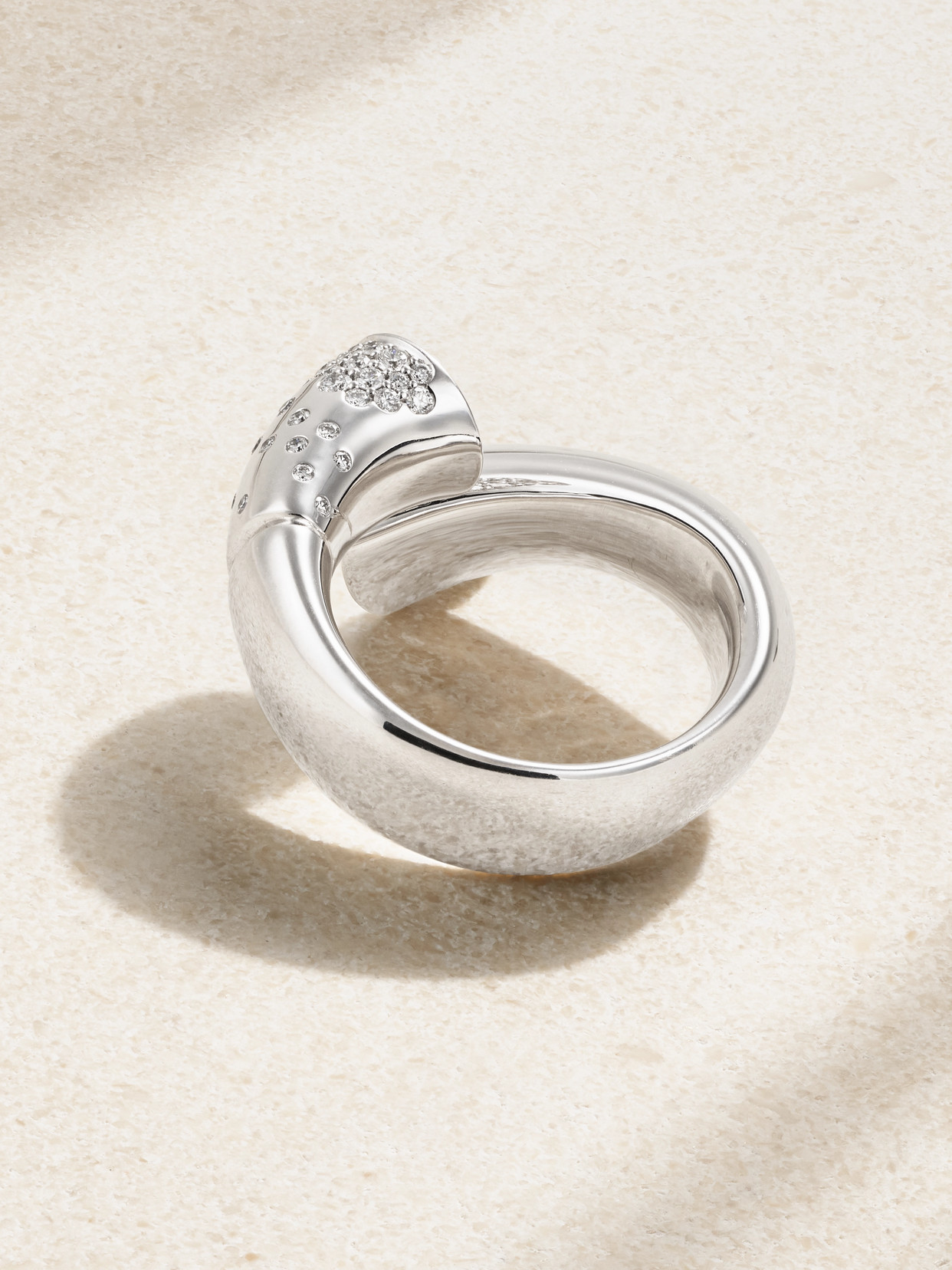 Tabayer Oera Large 18-karat White Gold Diamond Ring In Gold