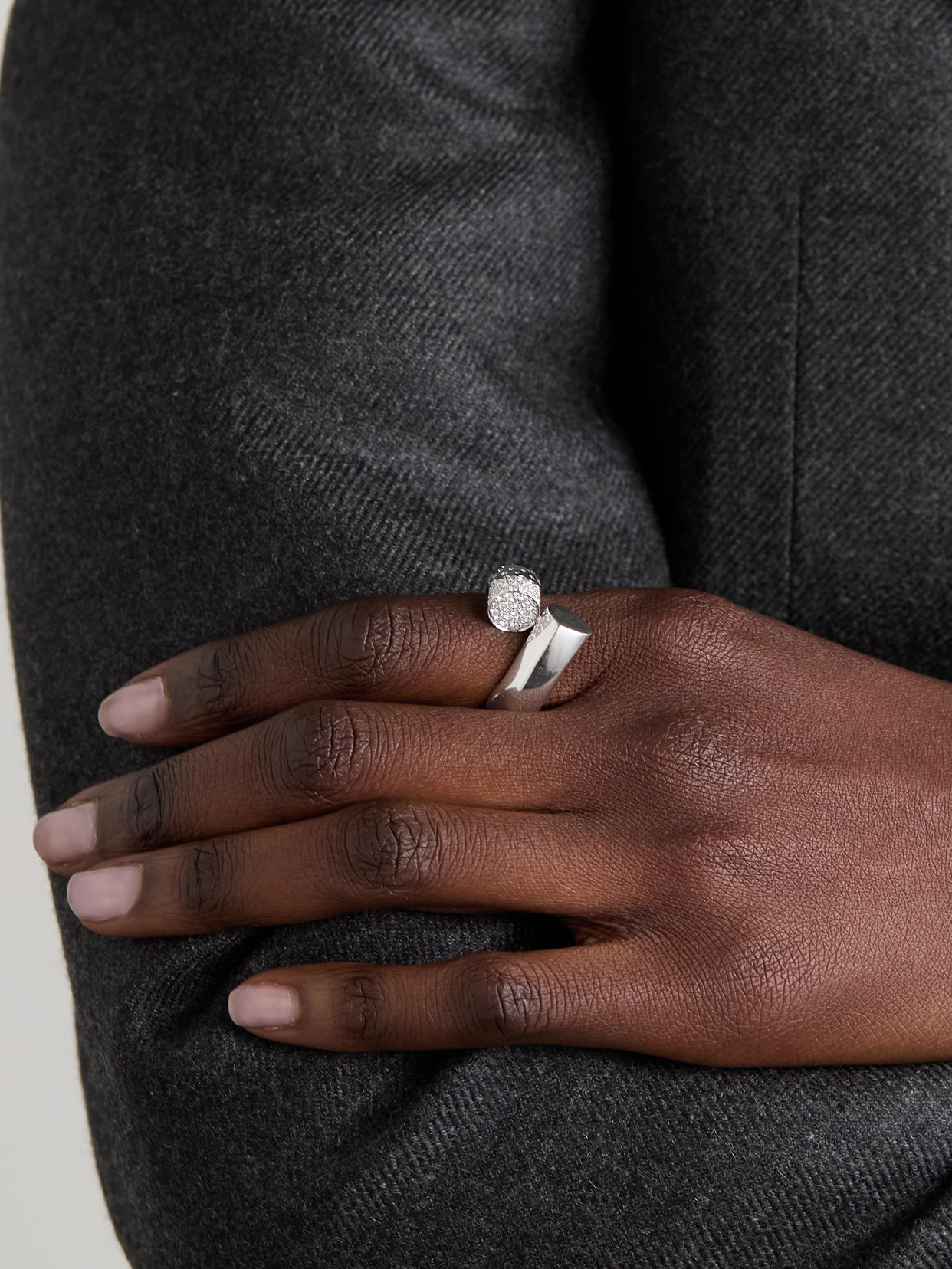 Tabayer Oera Large 18-karat White Gold Diamond Ring In Gold