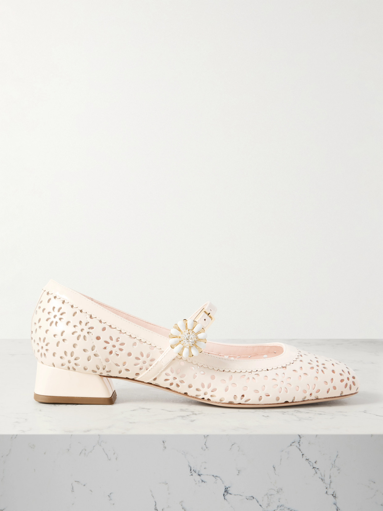 Roger Vivier New Très Vivier Perforated Leather Mary Jane Pumps In White