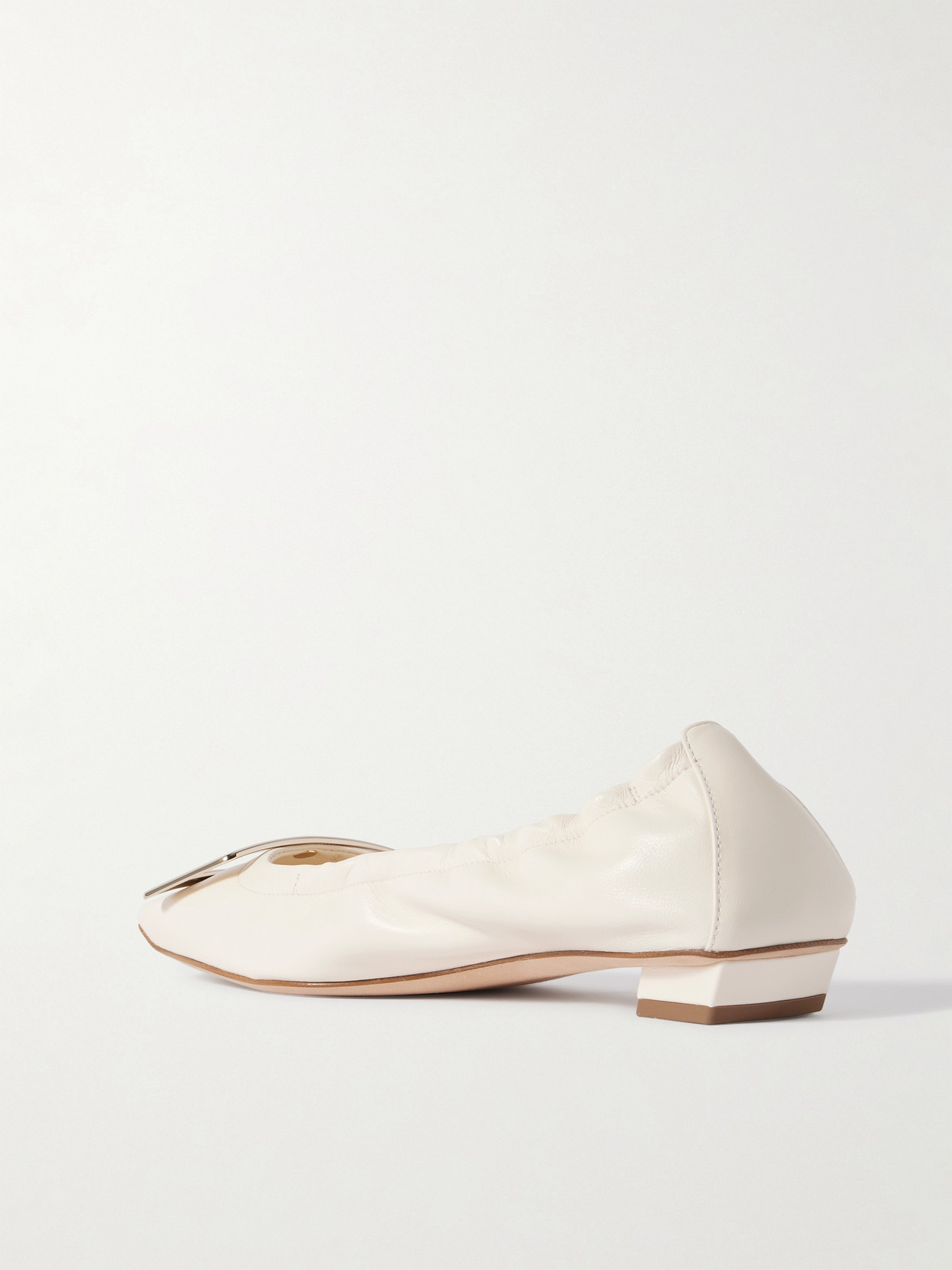 Roger Vivier Belle Vivier Ballet Flats In Ivory