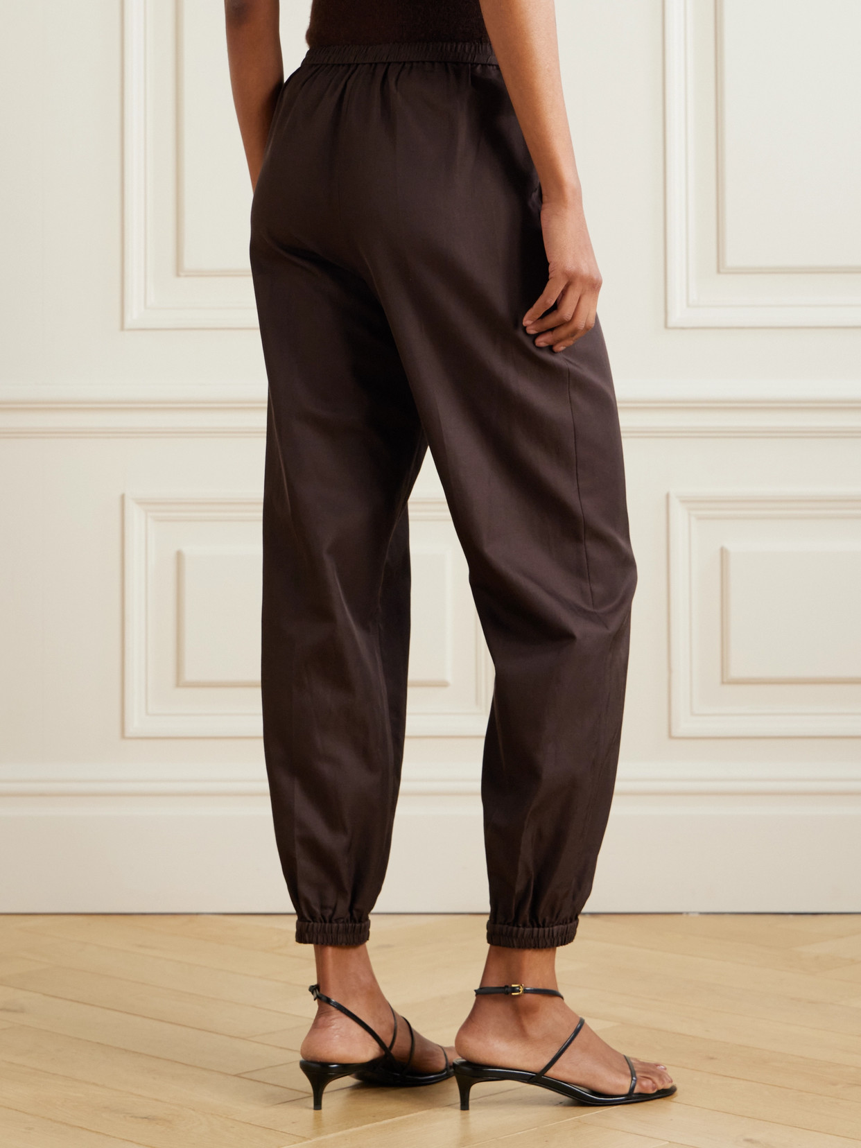 JOSEPH TAIO SILK AND COTTON-BLEND TAPERED PANTS