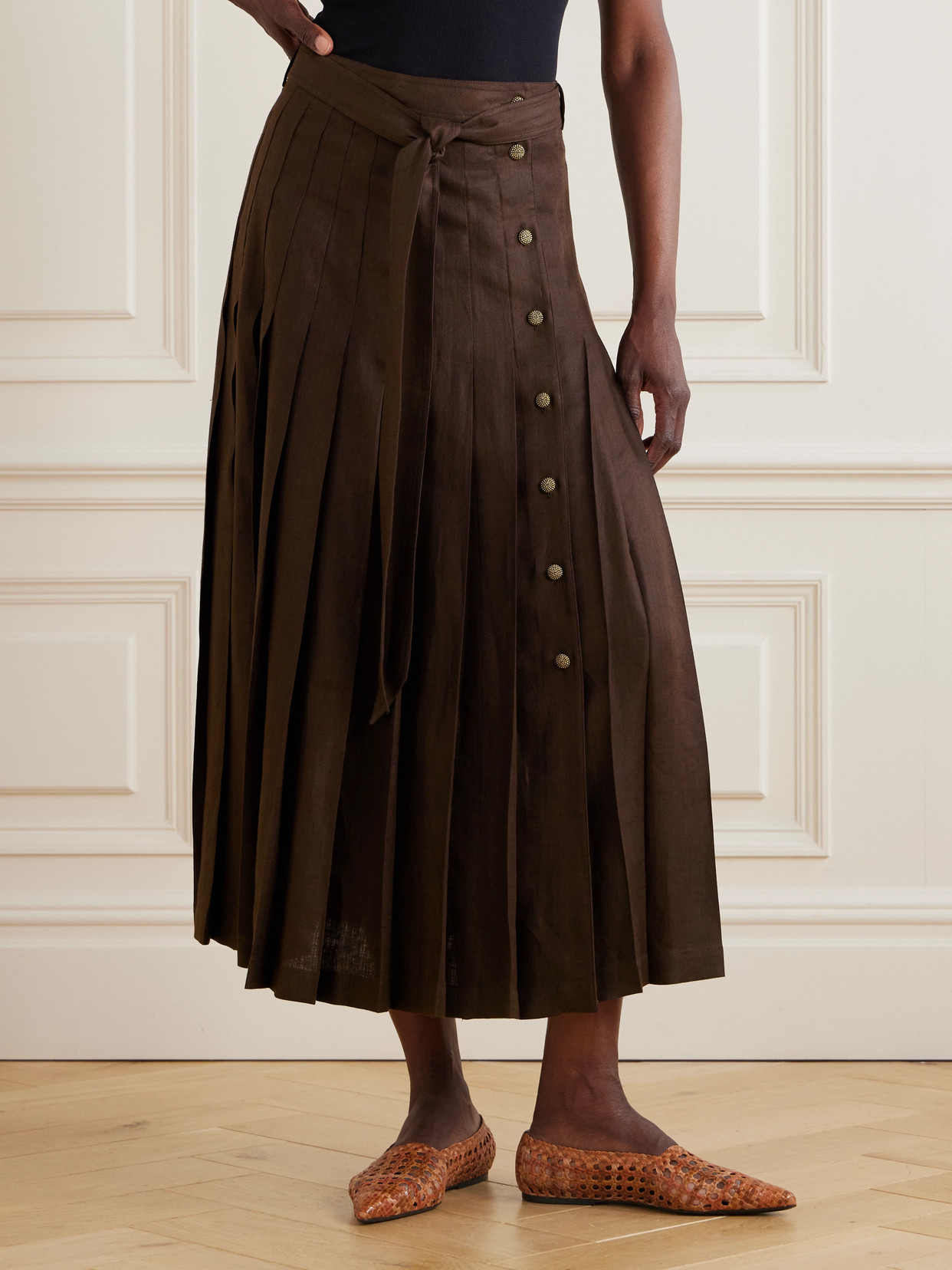 Loro Piana Yasmina Belted Pleated Linen-twill Wrap Skirt