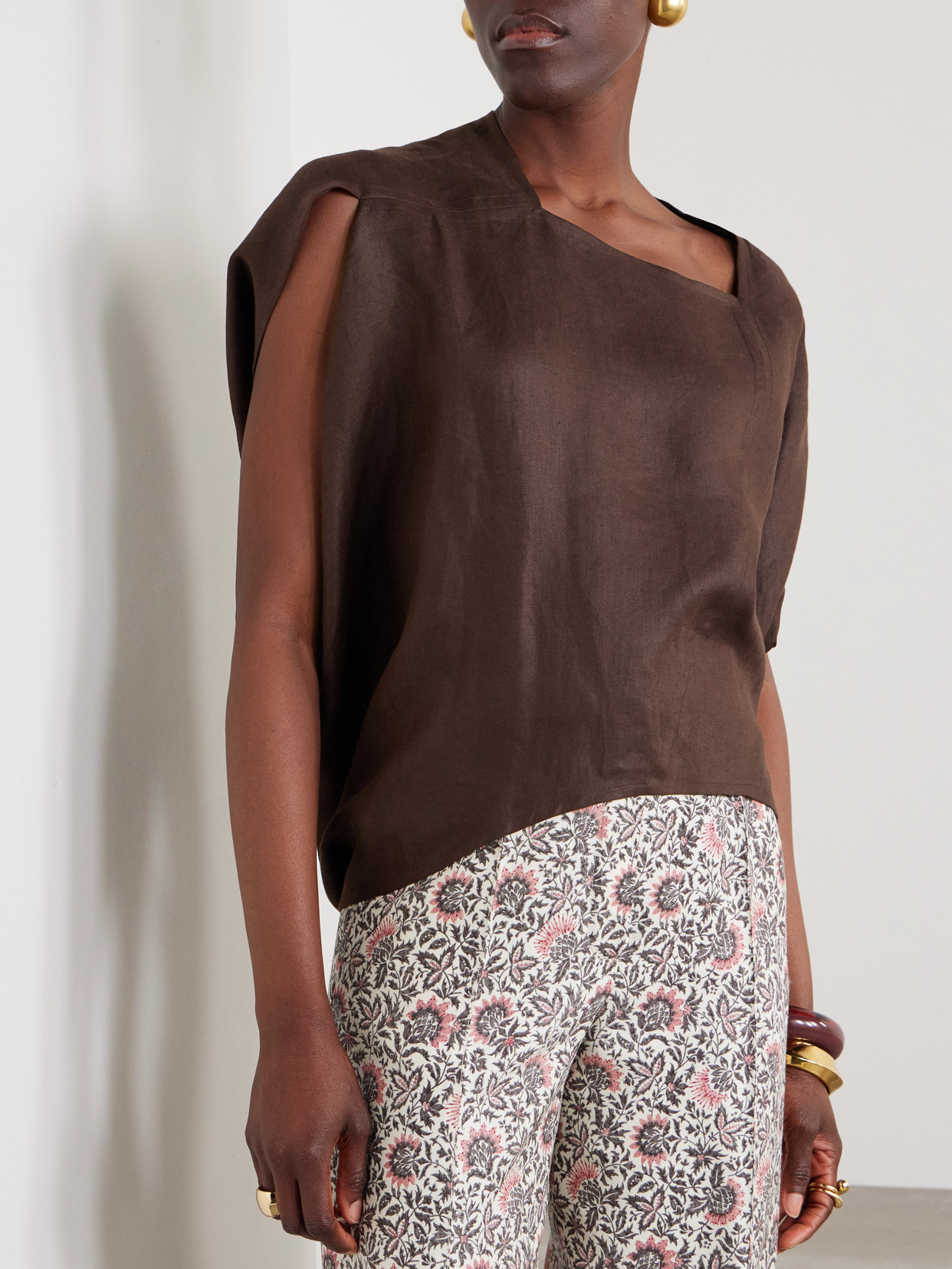 Loro Piana Gaia Asymmetric Linen Blouse In Brown