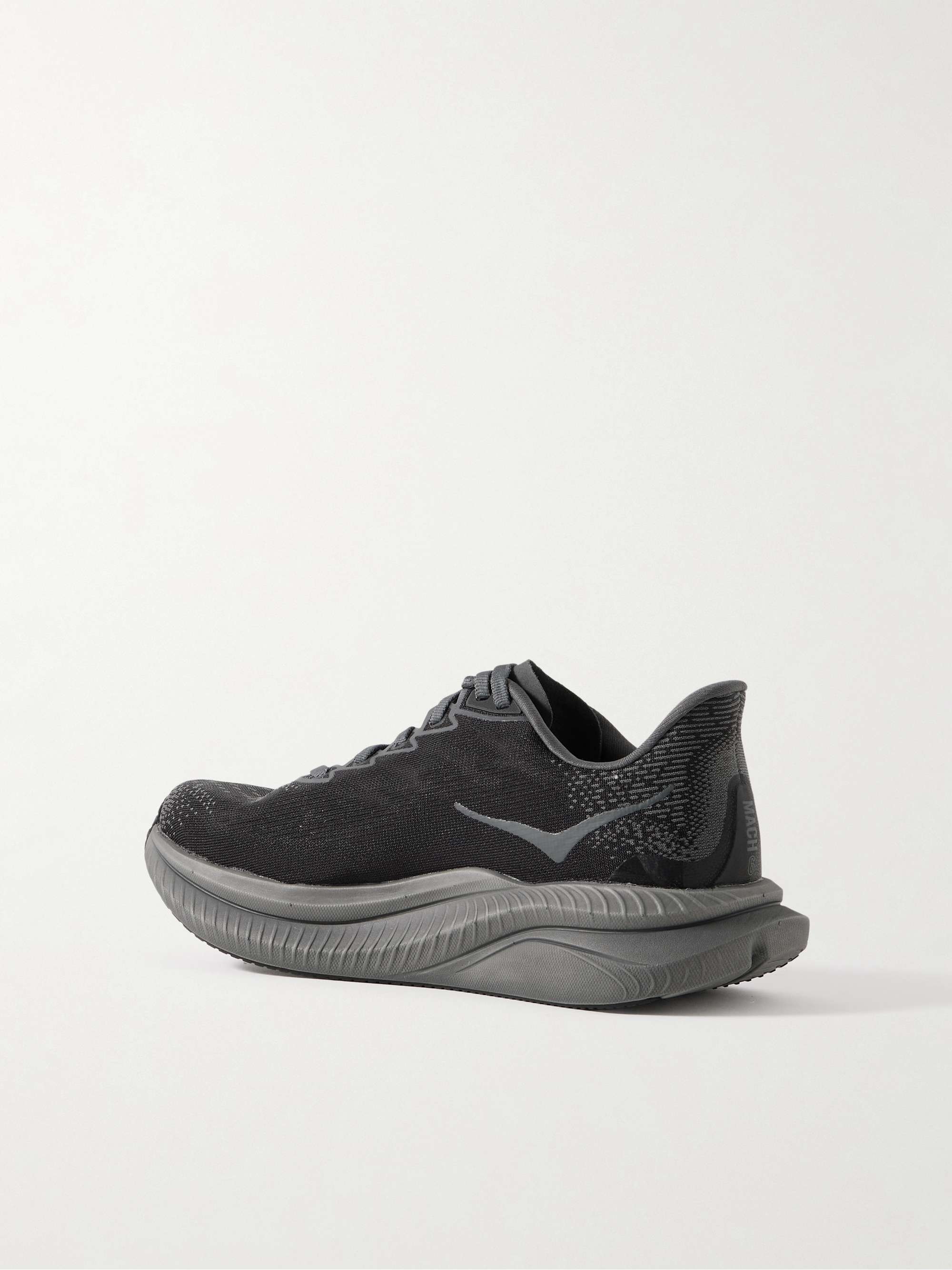 HOKA ONE ONE 