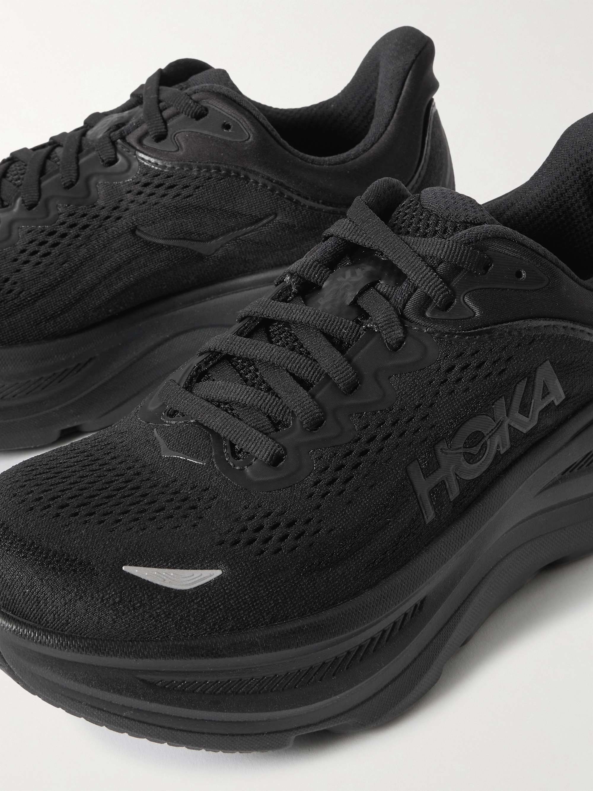 HOKA ONE ONE 