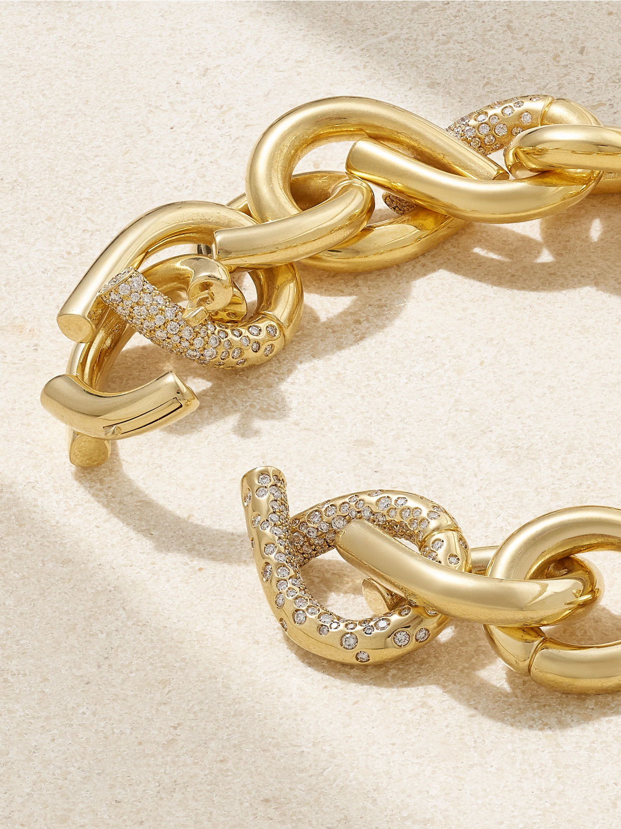 Tabayer Oera 18-karat Gold Diamond Bracelet In Gold