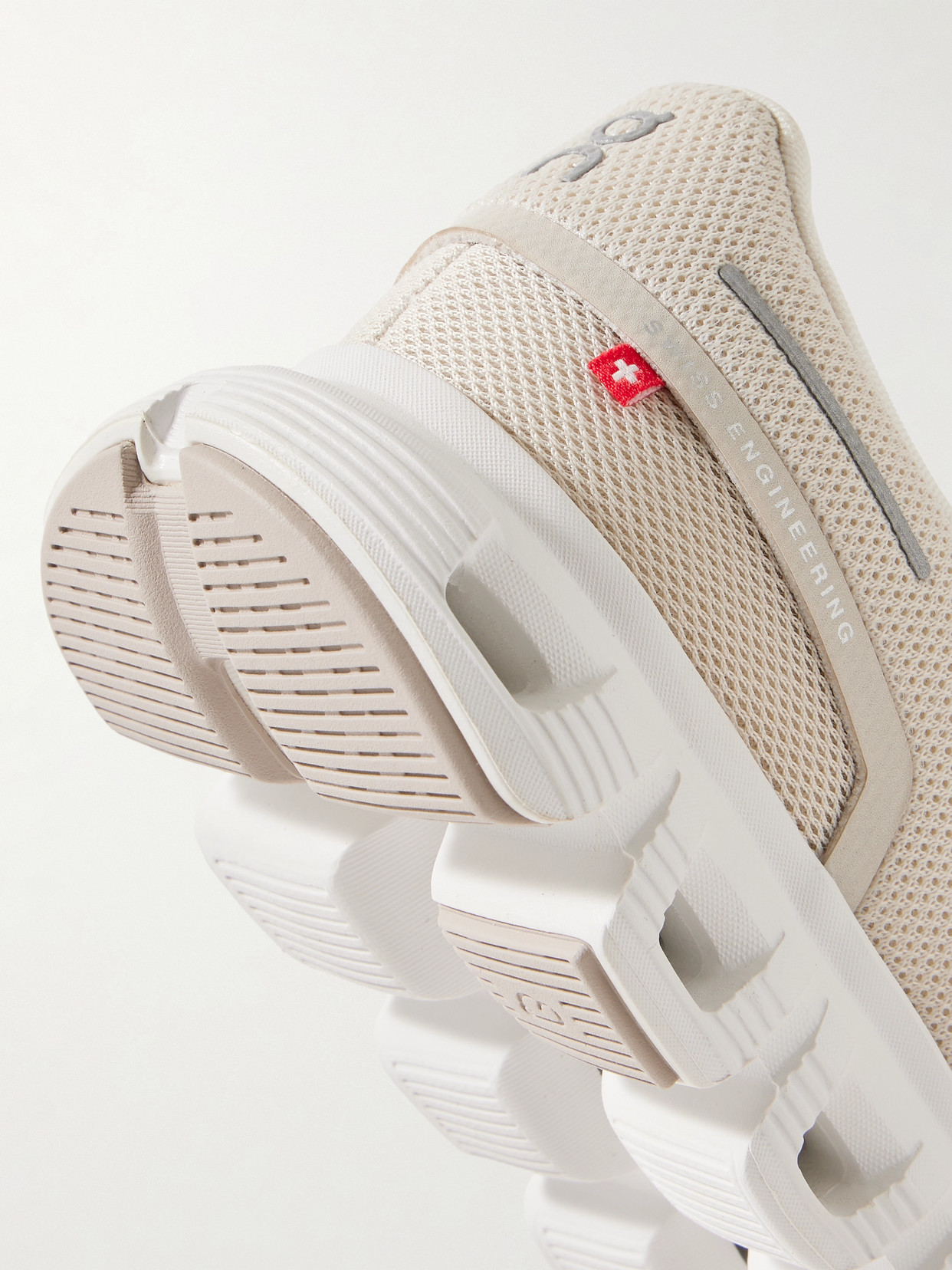On Running Cloud 5 Panelled Mesh Sneakers In White