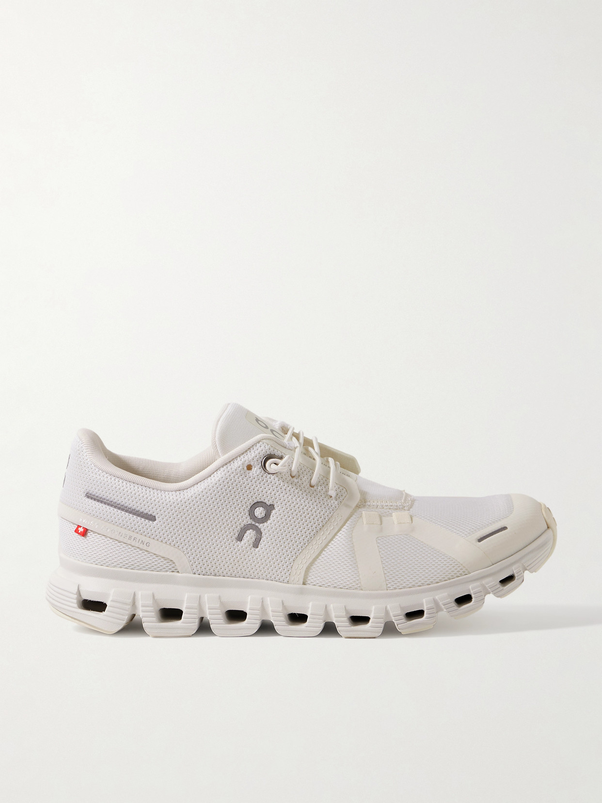 On Cloud 6 Sneakers Women In White