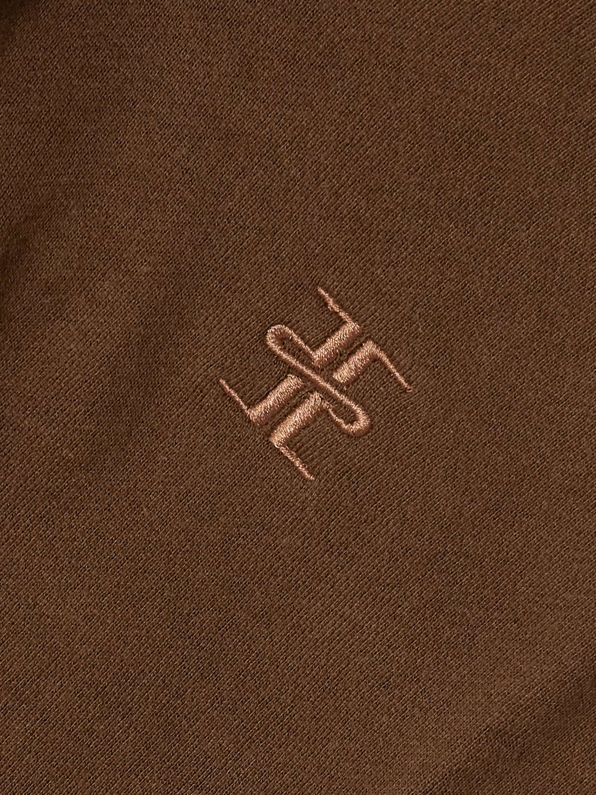 ÉTERNE 